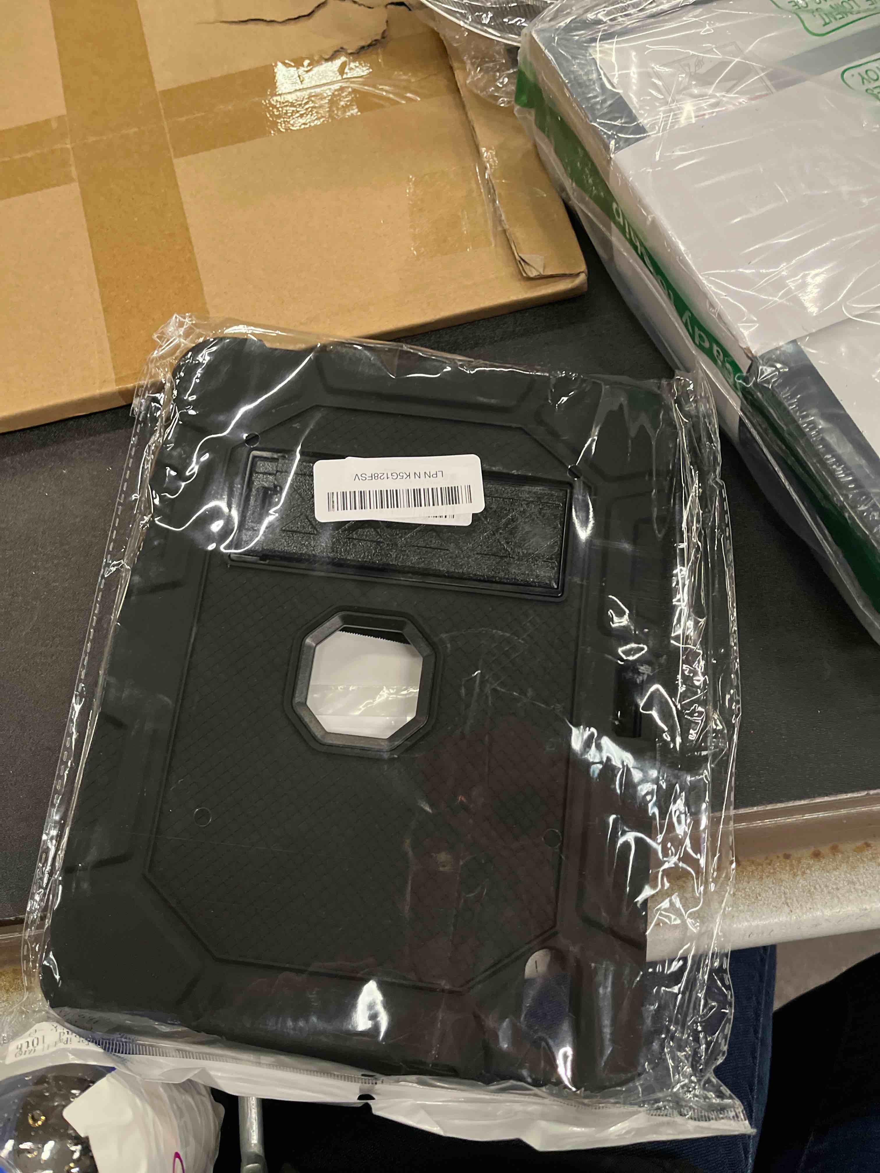 Condition photo showing Good Condition for Case for iPad (A16) 11th Generation 11 Inch 2025 / iPad 10th Generation 10.9 Inch 2022, [Built-in Pencil Holder] Heavy Duty Shockproof Rugged Protective Case, Black