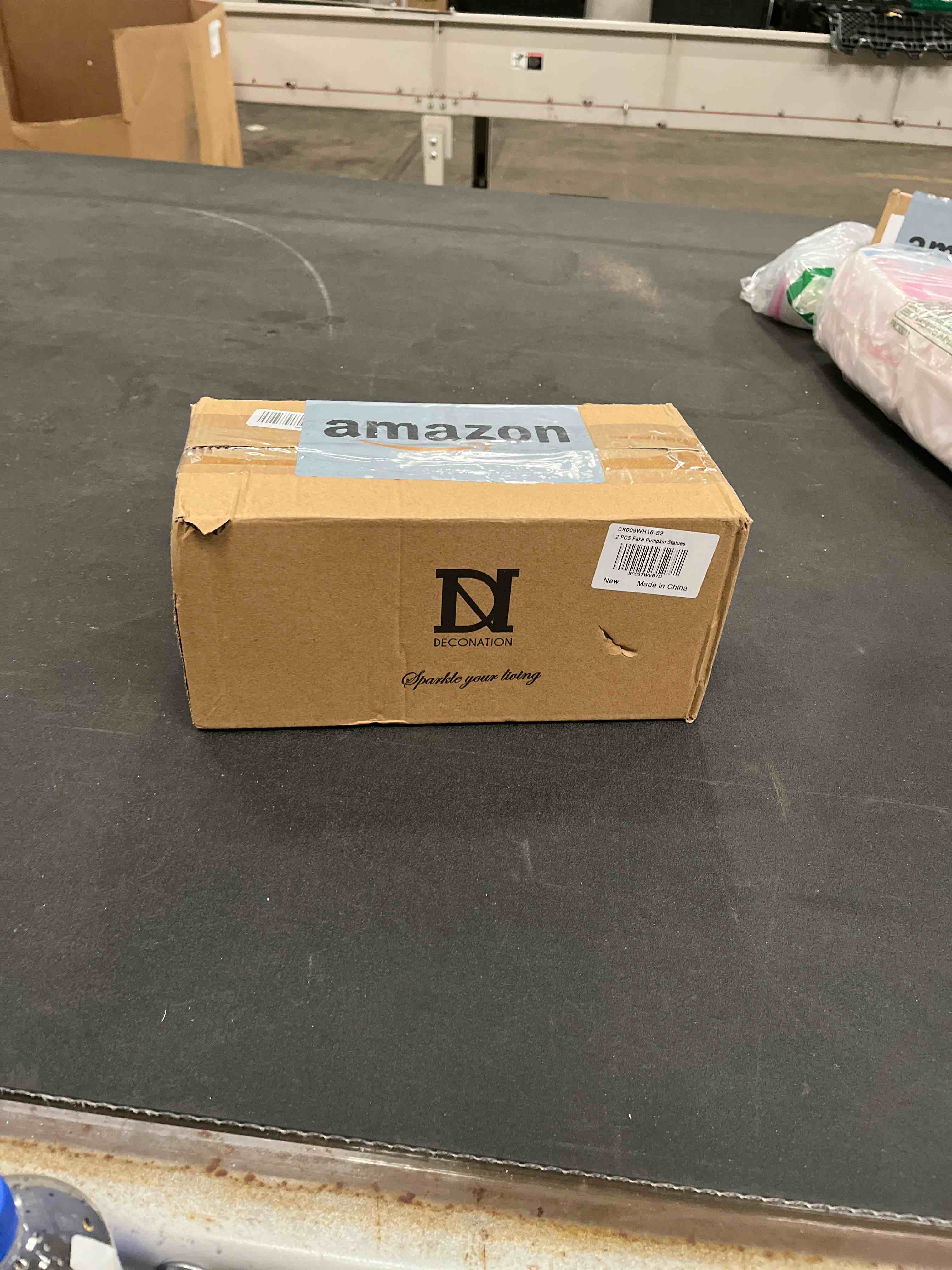 Condition photo showing Good Condition for Fall Thanksgiving Pumpkin Decor Figurines, 2 PCS Fake Pumpkin Statues for Tabletop Decorating, White and Gold Resin Pumpkins for Autumn Harvest Luxury Fall Home Decor, Farmhouse, Gift Package Gold Dots Pumpkins Set of 2