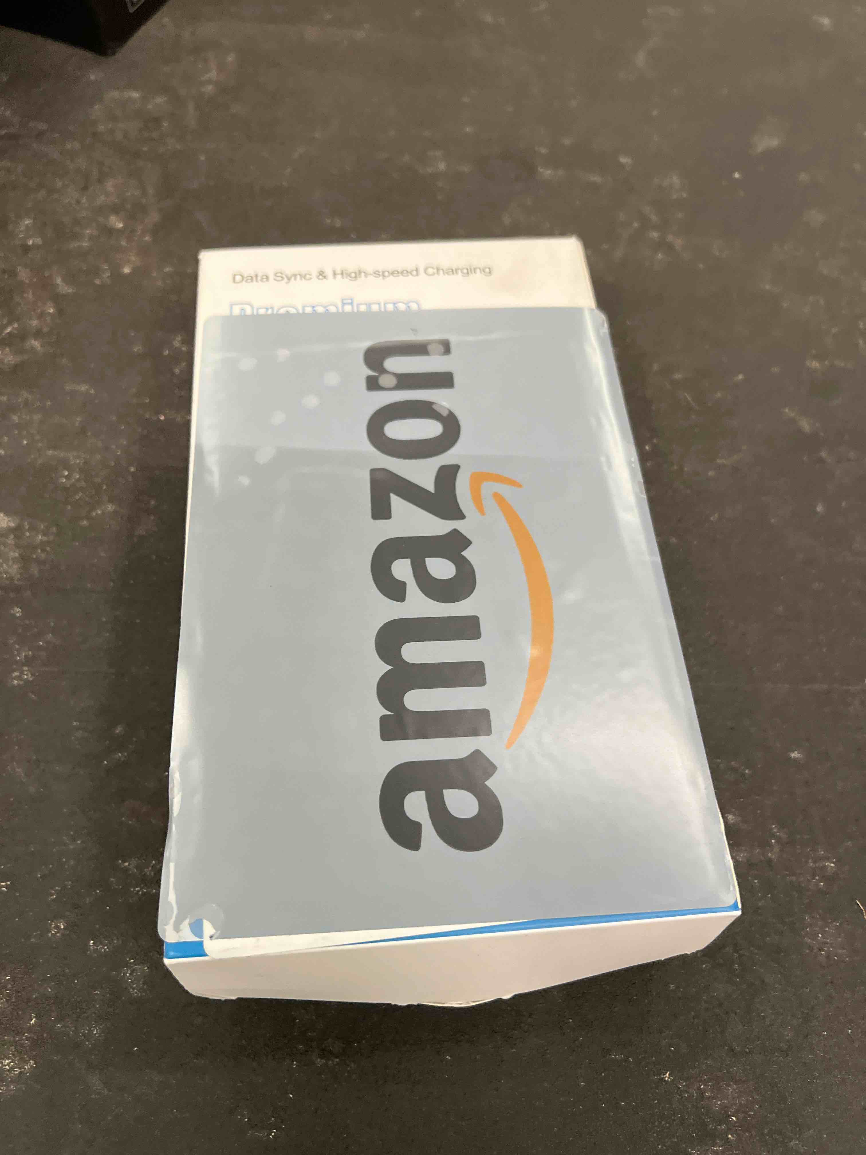 Condition photo showing As Is for Phone Charger Fast Charging,MFi Certified 4-Pack 20W PD USB C Wall Charger with 2-Pack 6/10FT Fast Charging Type C to Lighting Cable for Phone 14/13/12/Plus/Pro/Pro Max/Mini/Pad, White/Pink