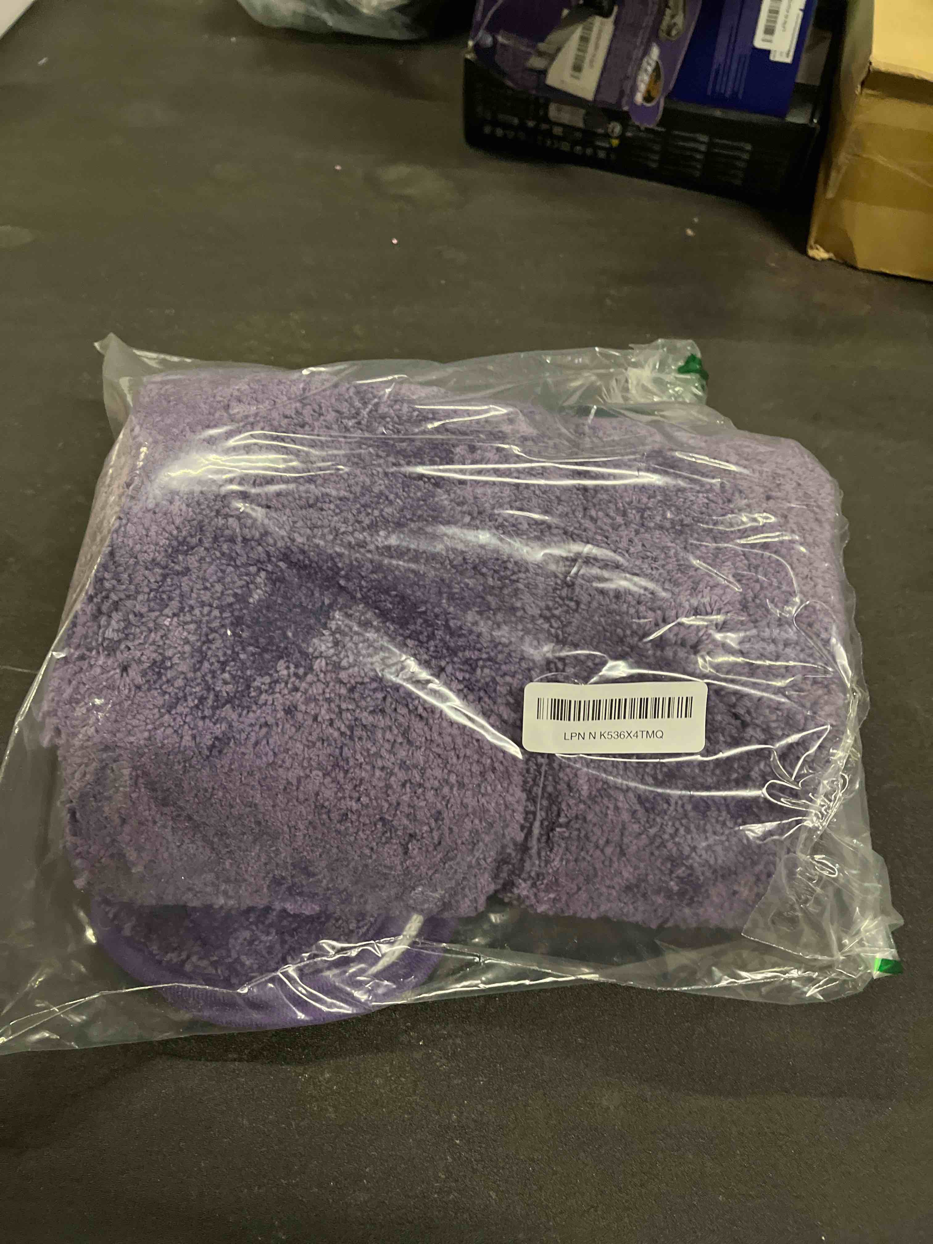 Condition photo showing Good Condition for LOCHAS Bathroom Rug Set Purple, Soft Bath Rug Set 2 Piece Set, Toilet Mat U-Shaped 20x20 and 34x20 Bath Rugs, Quickly Dry Mats for Bathroom, Tub, Washable, Super Absorbent Floor Mat Purple 34" x 20" Plus 20" x 20" (U-Shape)