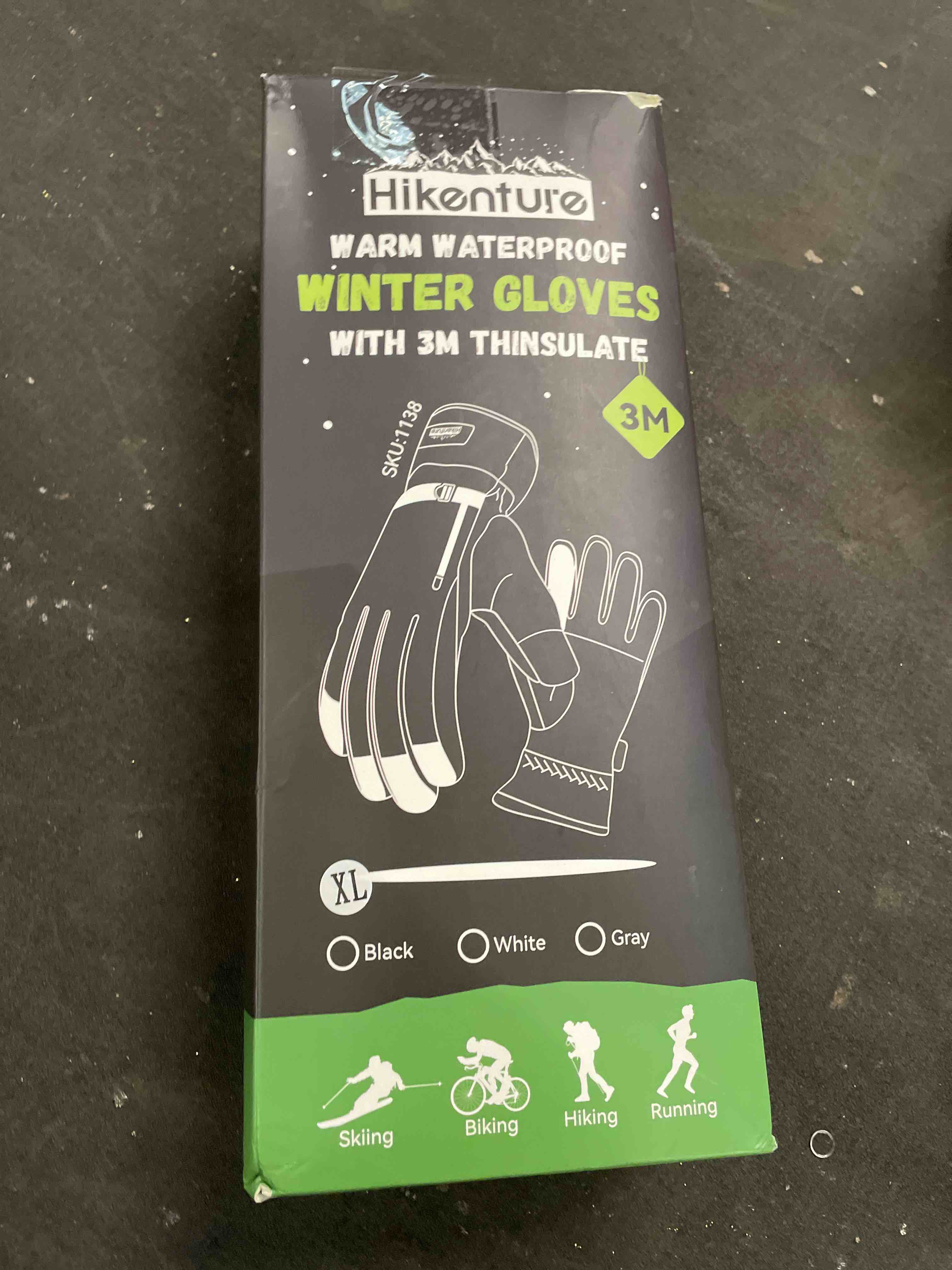 Condition photo showing Good Condition for Hikenture Snow Gloves for Men&Women, 3M Thinsulate Waterproof Skiing Gloves with Pocket and Touchscreen Functionality Black X-Large