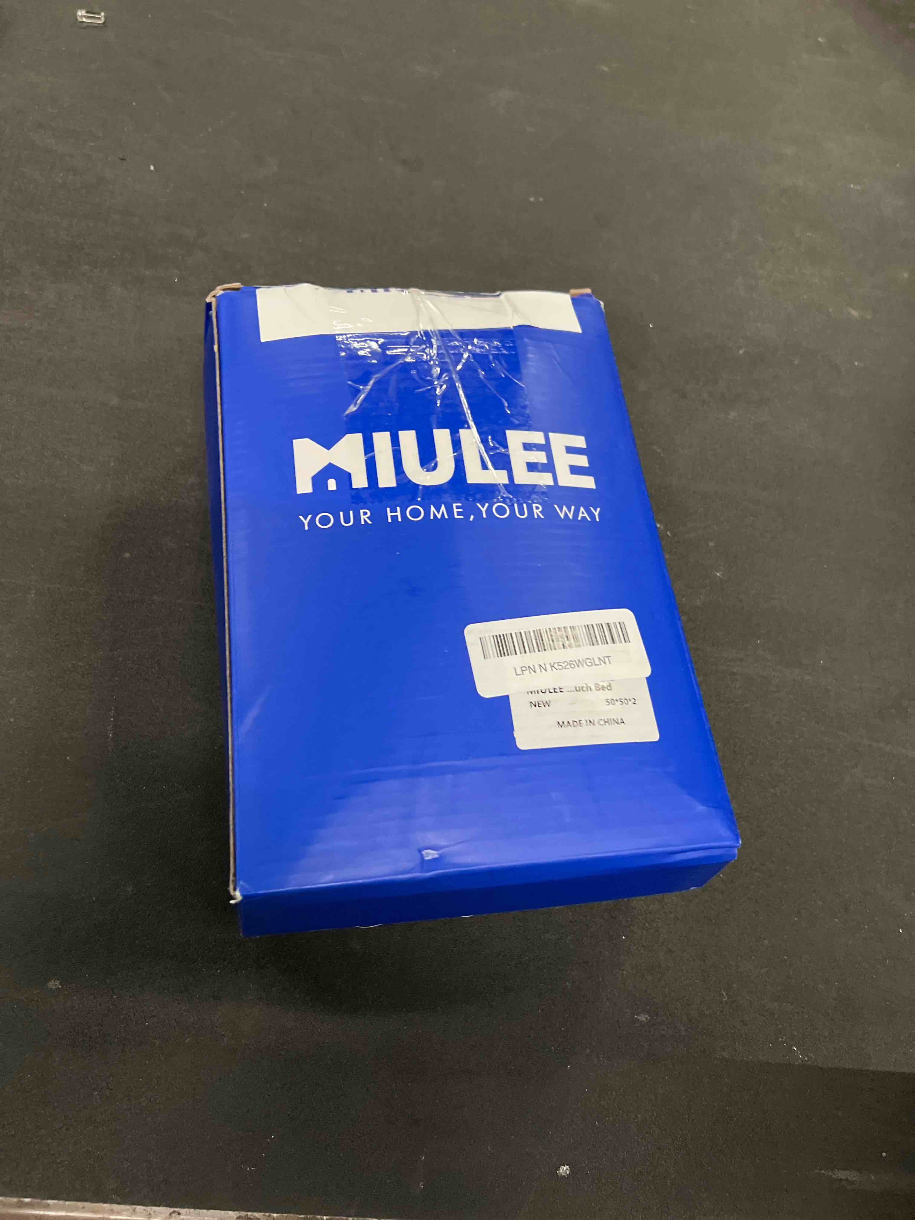 Condition photo showing Good Condition for MIULEE Pack of 2 Faux Fur Throw Pillow Covers 20x20 Inch Neutral Light Beige Boucle Decorative Sherpa Pillow Covers Fuzzy Accent Soft Sheepskin Fleece for Boho Home Decor Couch Living Room Bed 20" x 20" (Pack of 2) Neutral Light Beige