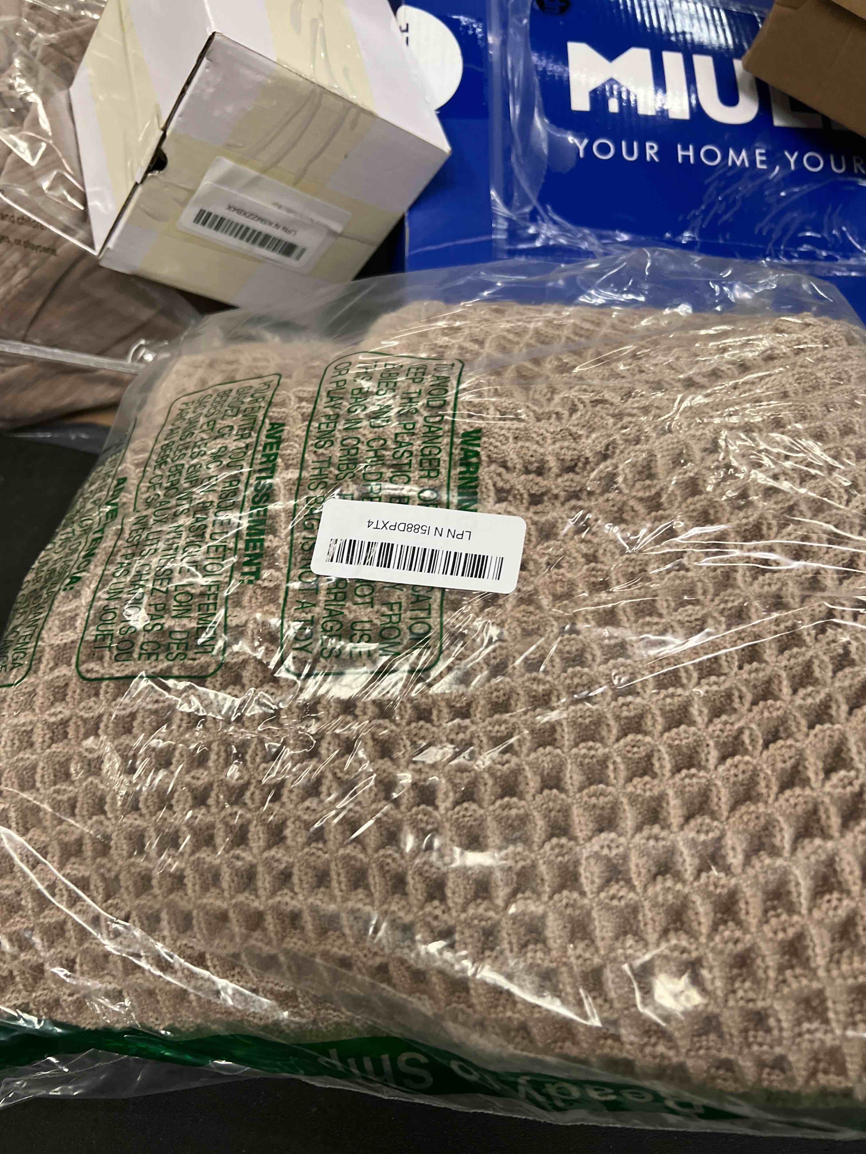 Condition photo showing Good Condition for IM HOME Waffle Bath Mat Beige 5'x2', Boho Woven Modern Bath Mat Rugs, Absorbent Non Slip Bathroom Rugs, Soft Washable Bath Rugs with Tassels for Bathroom, Bedroom, Kitchen, Shower, Tub Beige 2' x 5' (Runner)