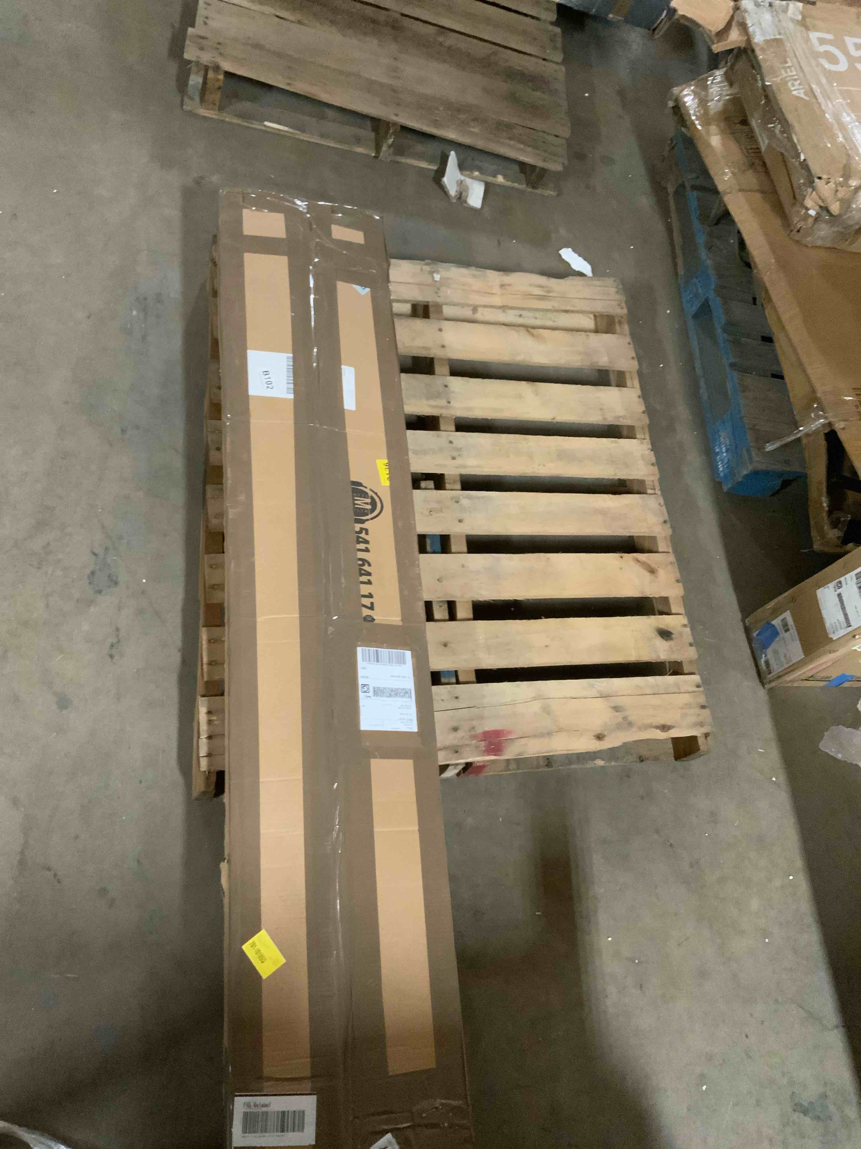 Condition photo showing Good Condition for Metal Sled Base Legs Unique TV Stand For Tvs Up To 78'' With Reflective Stripe