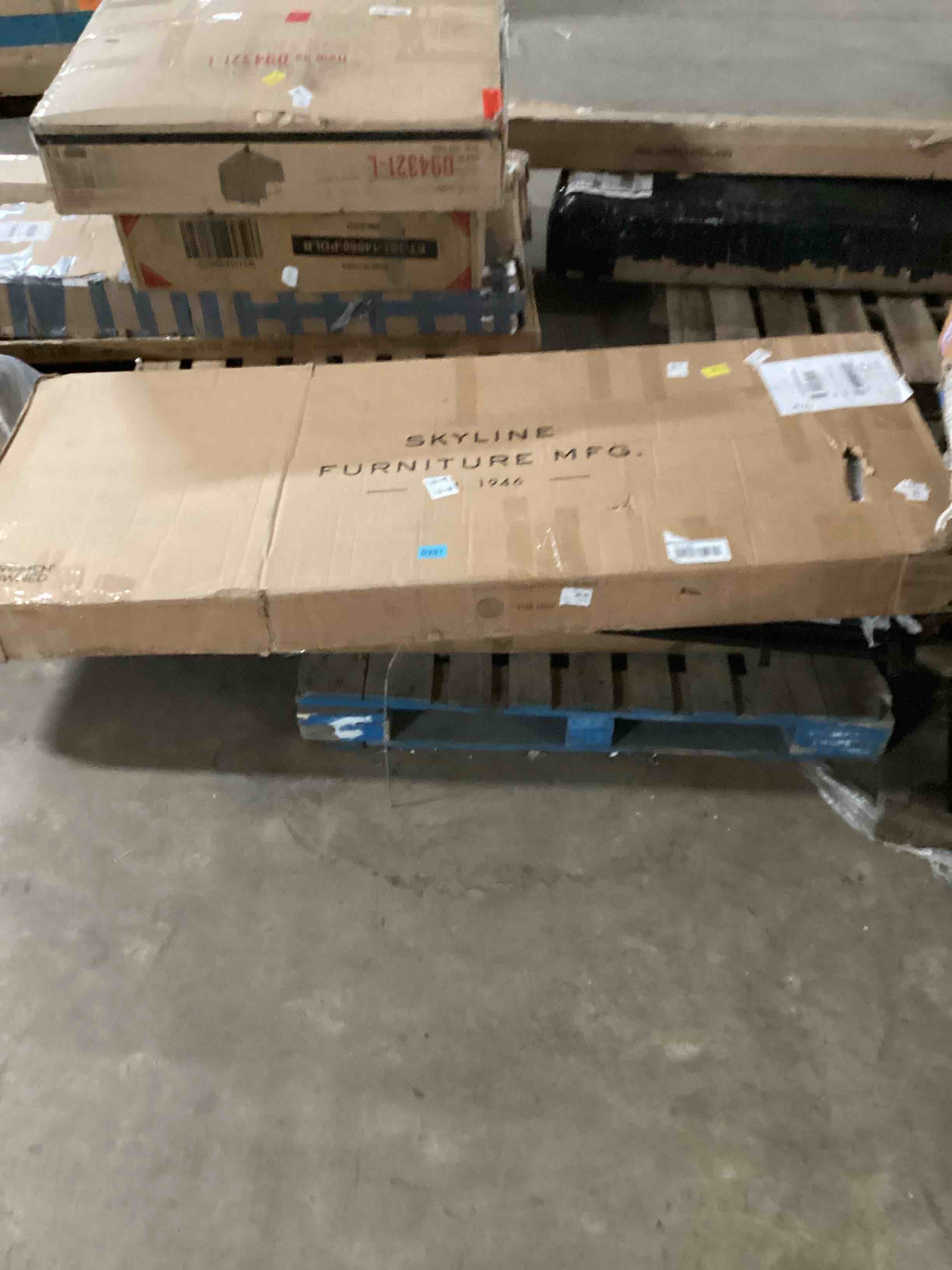 Condition photo showing Good Condition for Tilly Upholstered Bed