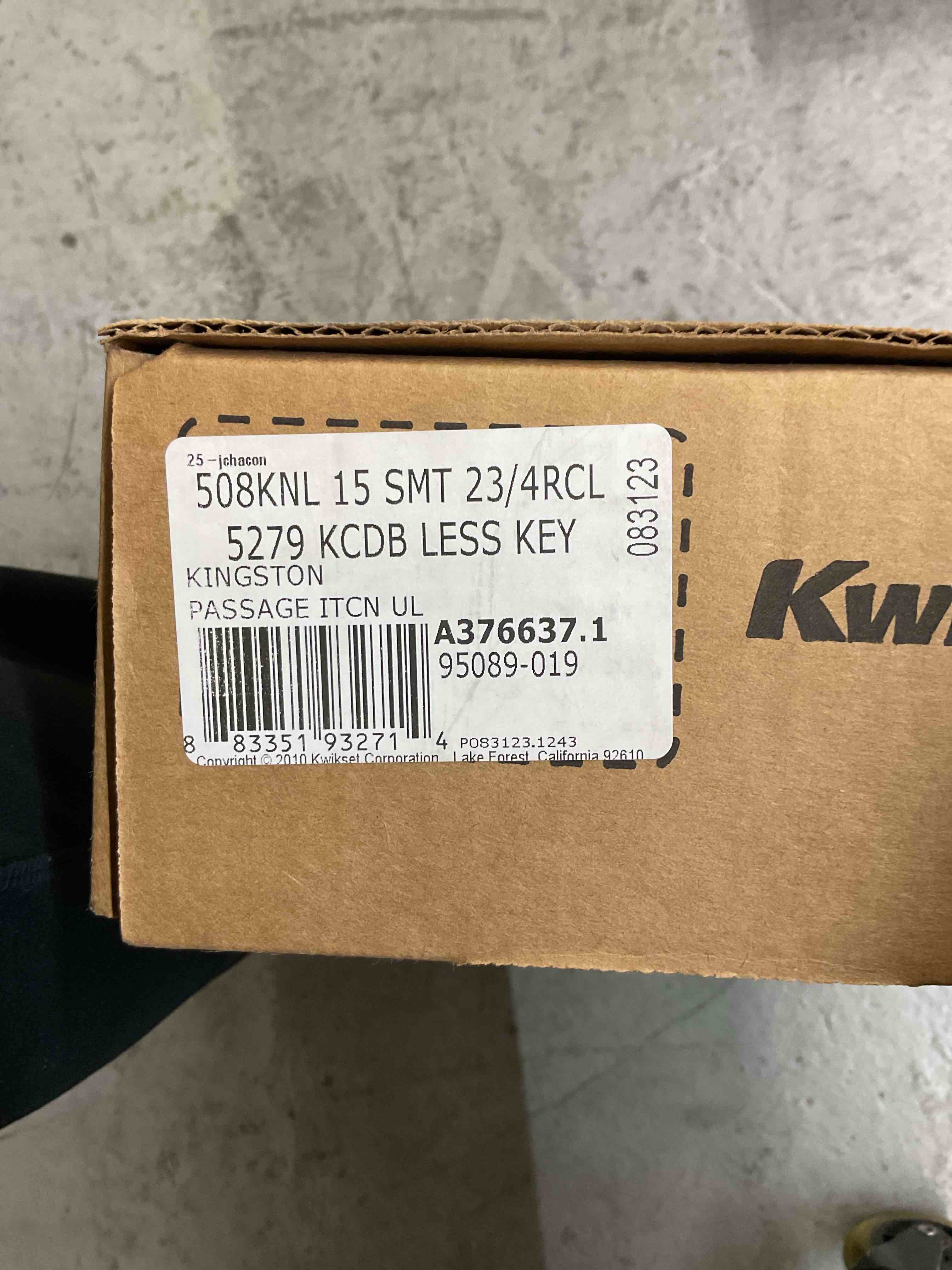 kwikset Kingston, satin nickel round entry handle door handle, set reversible featuring smart key security