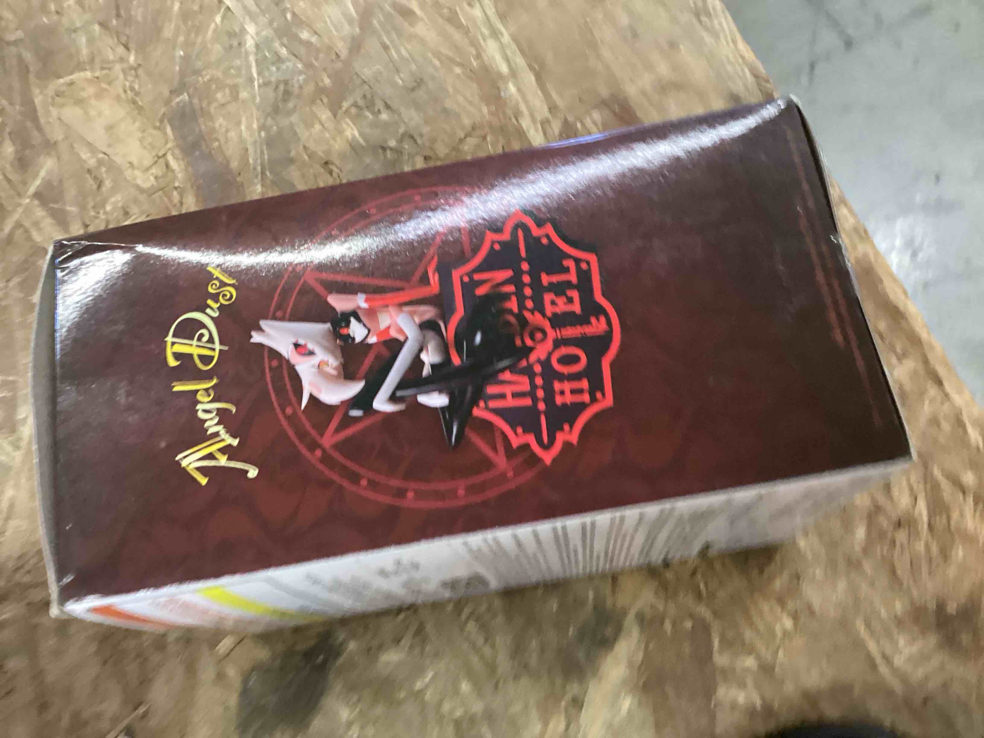 Condition photo showing Good Condition for Banpresto - Hazbin Hotel - Angel Dust (ver. A) Monitor Top Figure