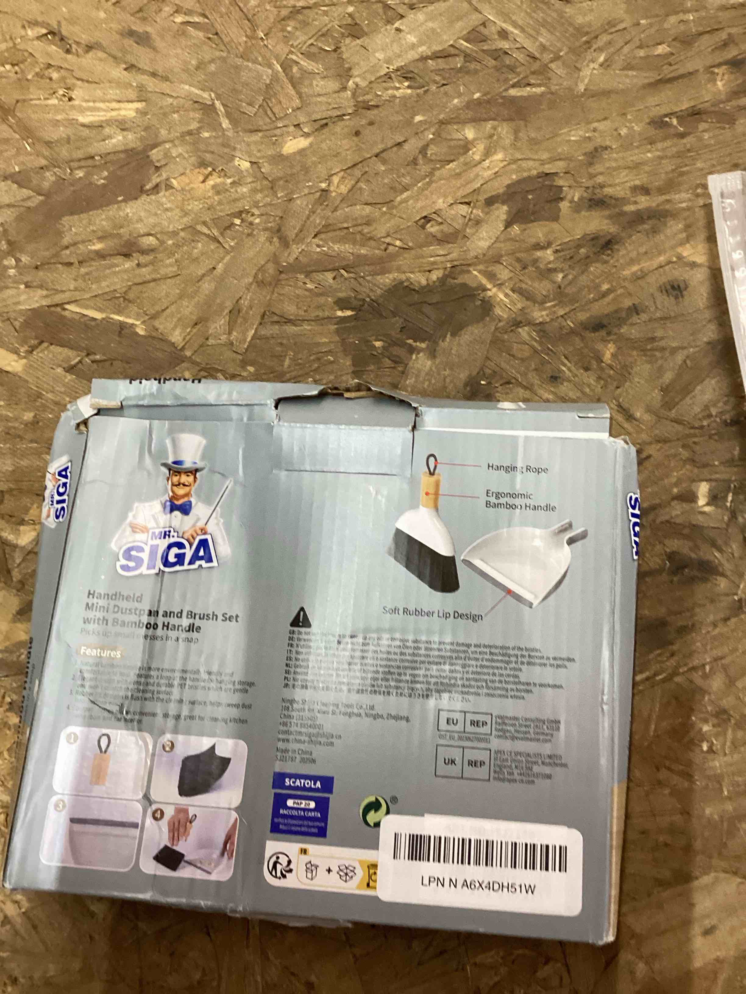 Condition photo showing Good Condition for MR.SIGA Mini Dustpan and Brush Set, Portable Cleaning Brush and Dustpan Combo with Bamboo Handle, 1 Set White