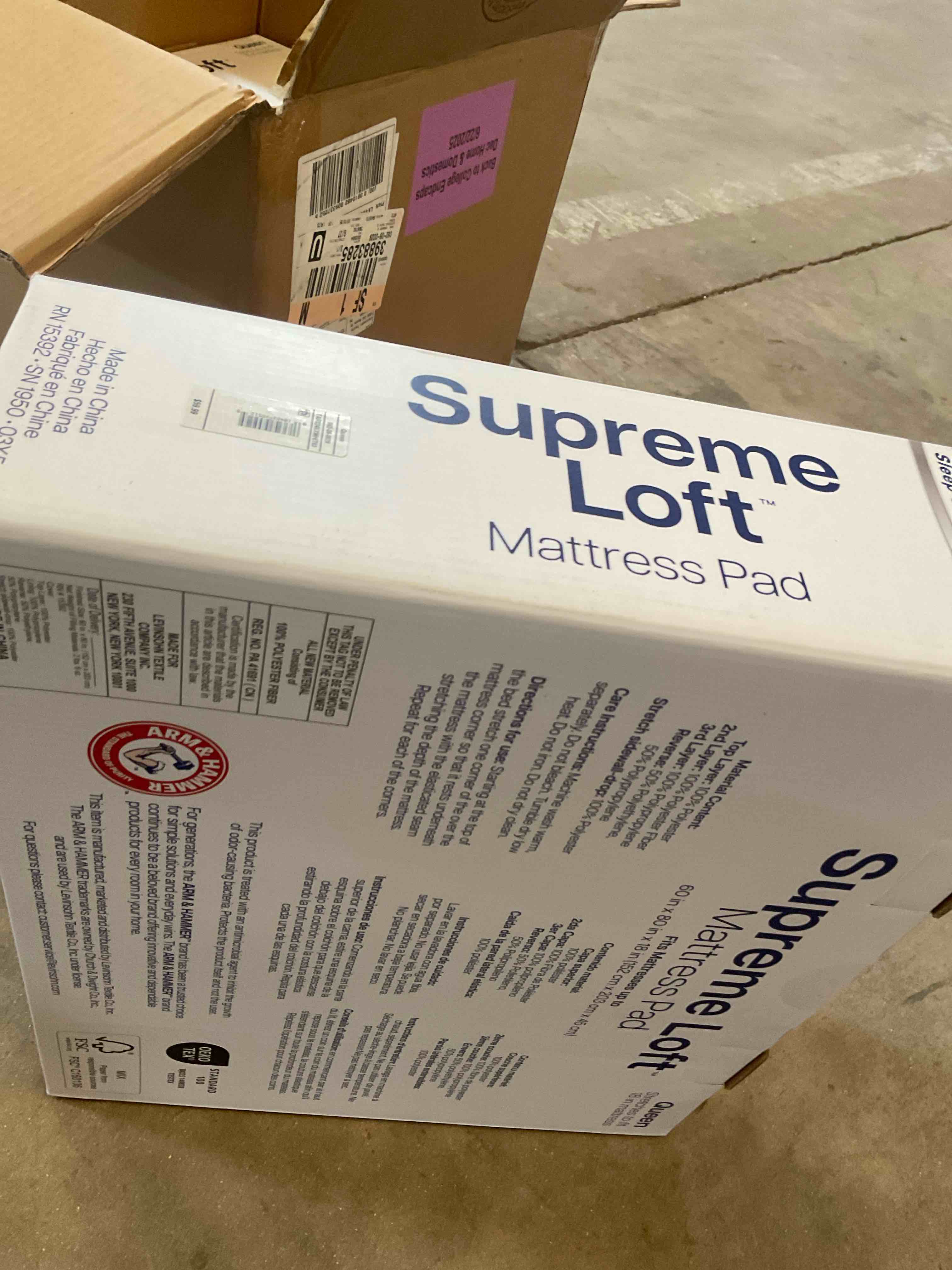 Condition photo showing Good Condition for supreme loft matress pad queen