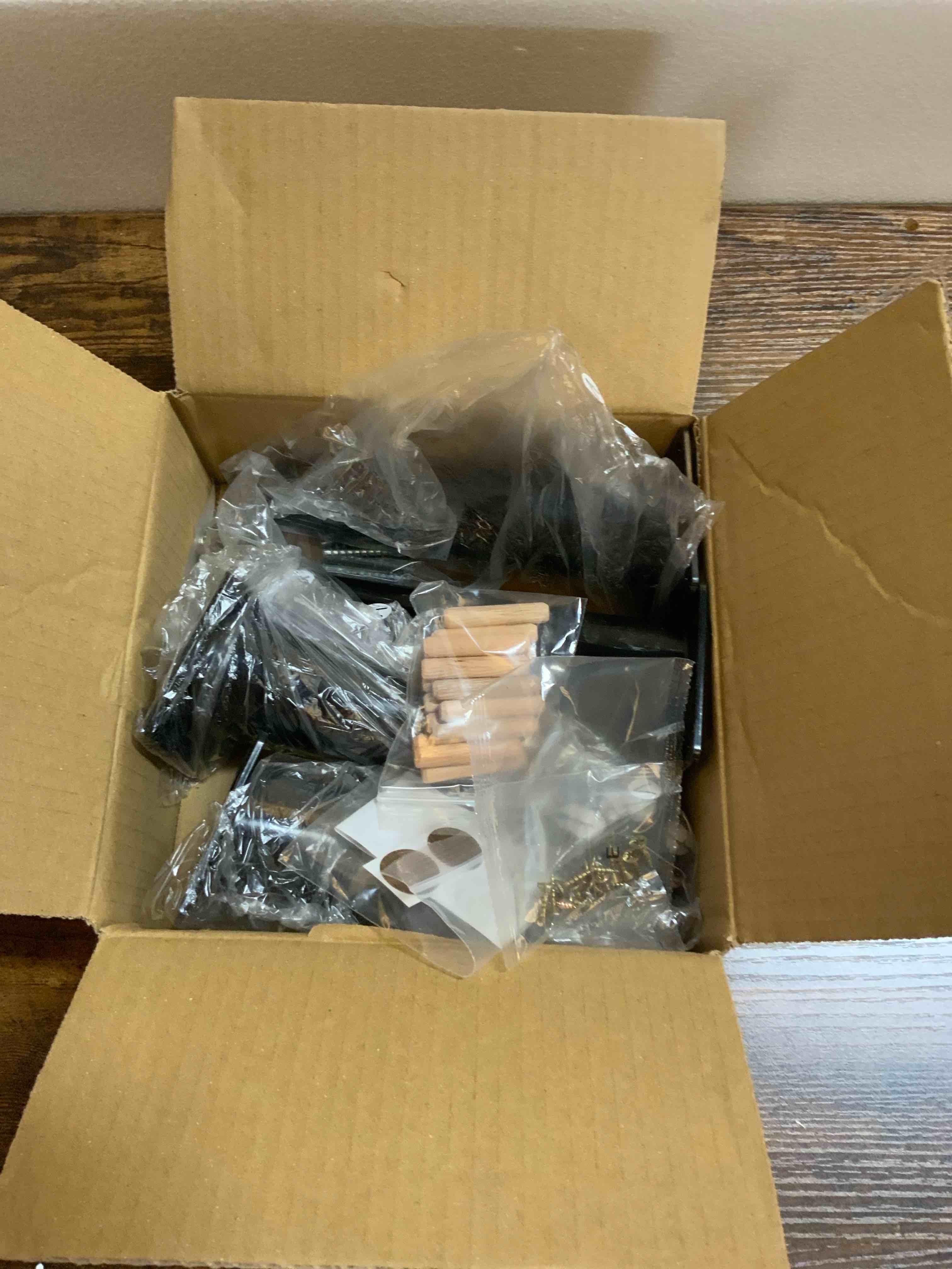 https://s3.amazonaws.com/lotting-images-prod/RustDustWanderlust/PNK4858121_1777310490594.jpeg