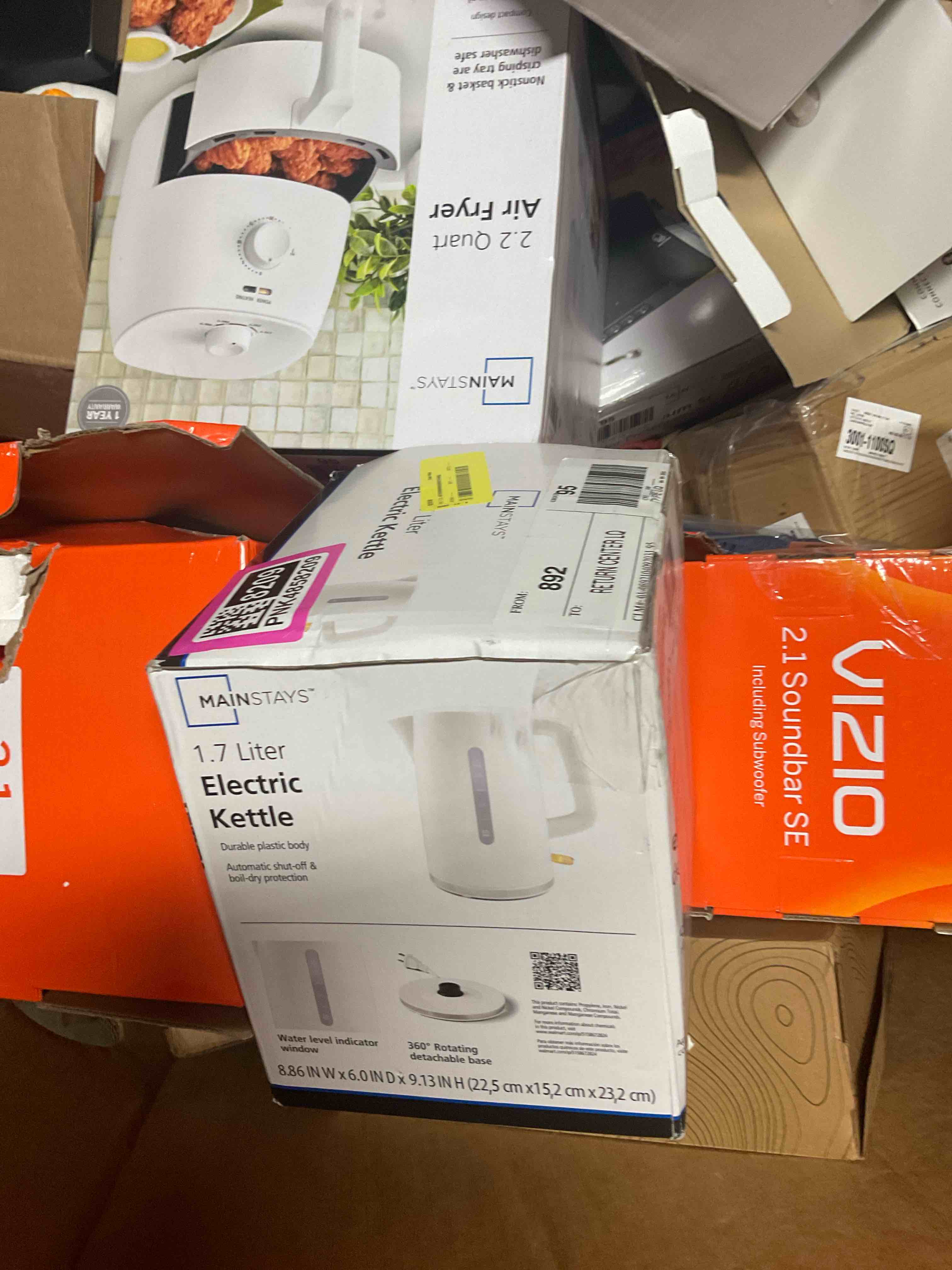 Condition photo showing Good Condition for mainstays 1.7 l electric kettle