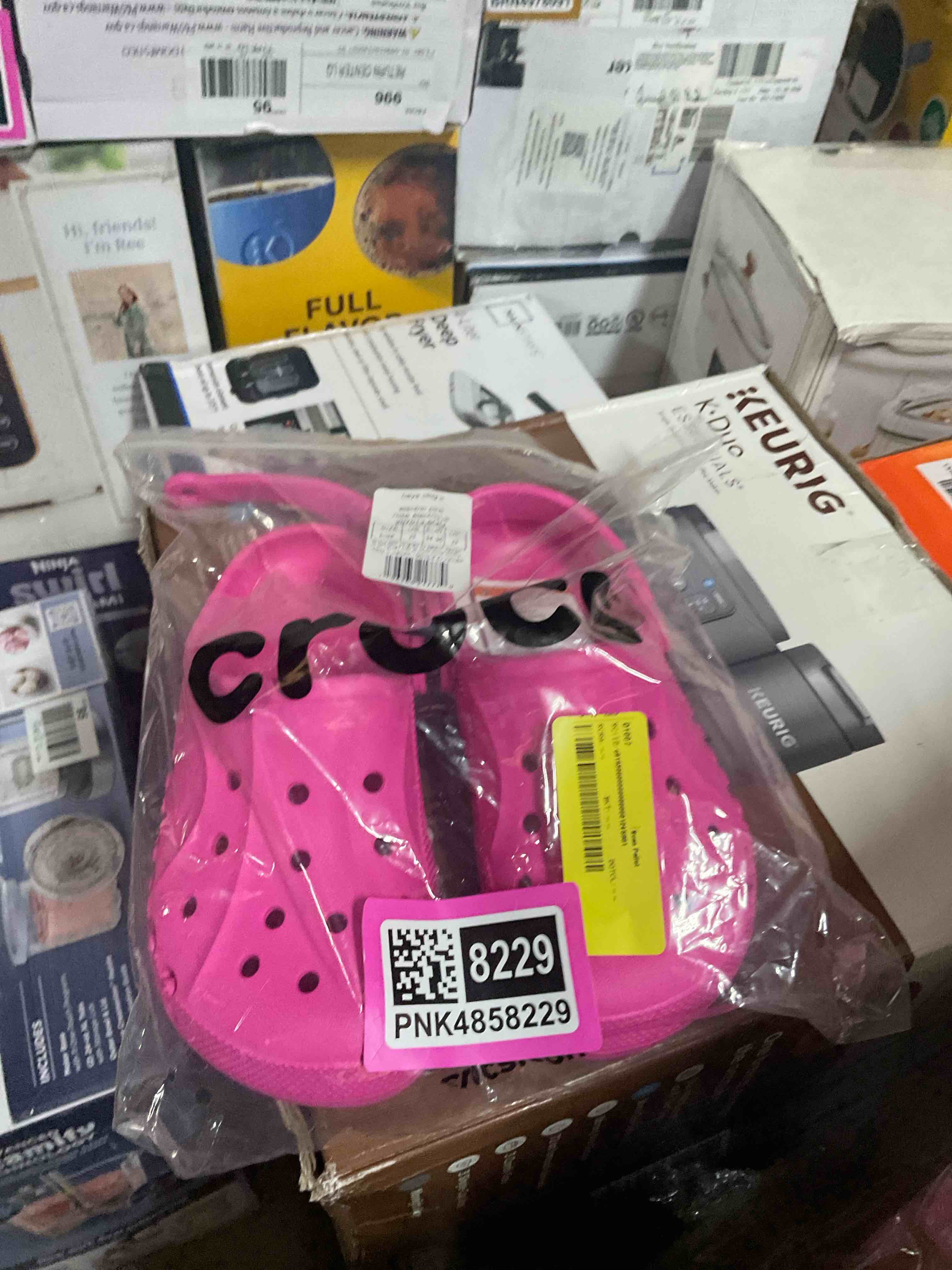 Condition photo showing Good Condition for pink crocs size kids j3