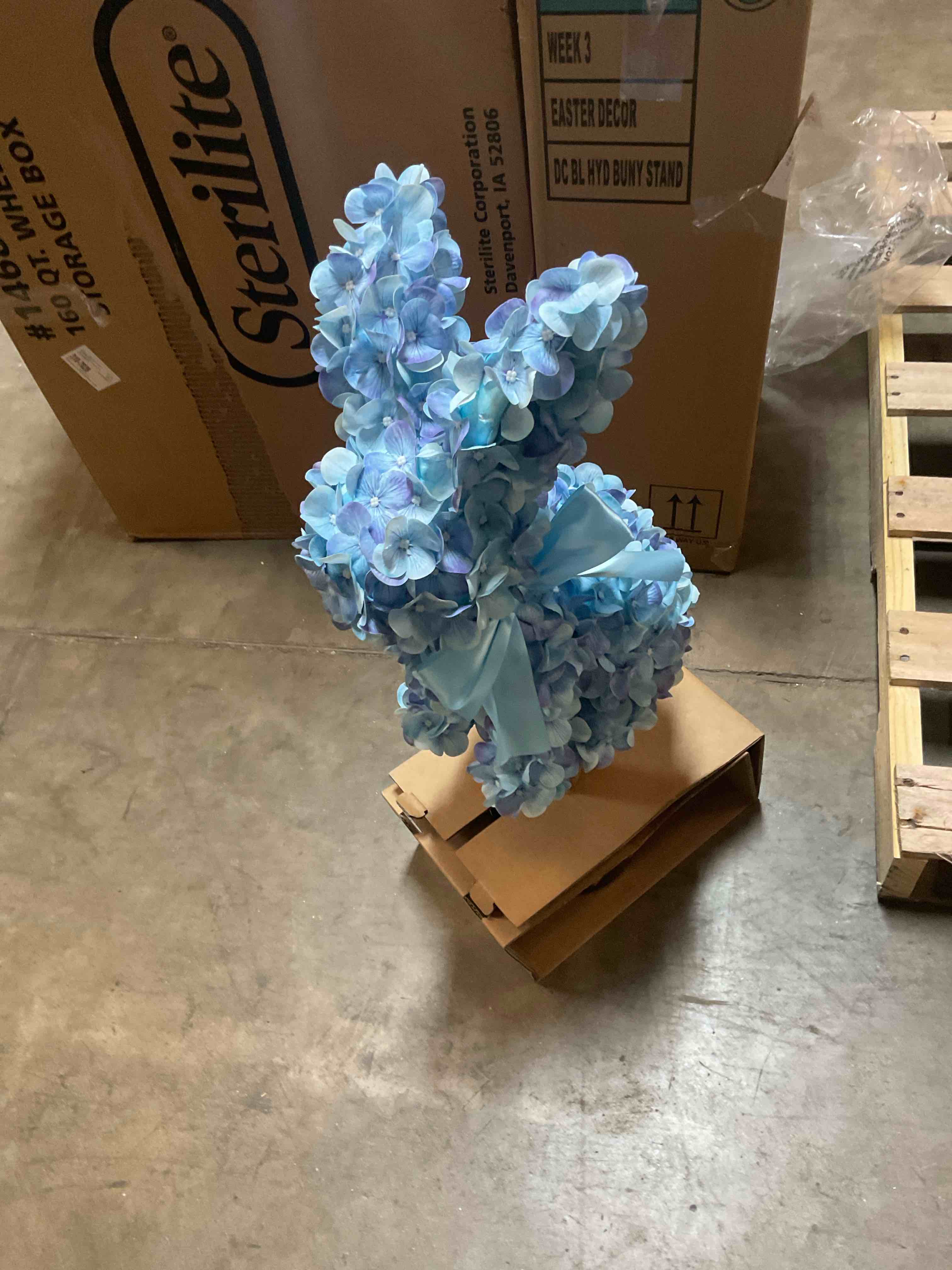 Easter decor blue floral