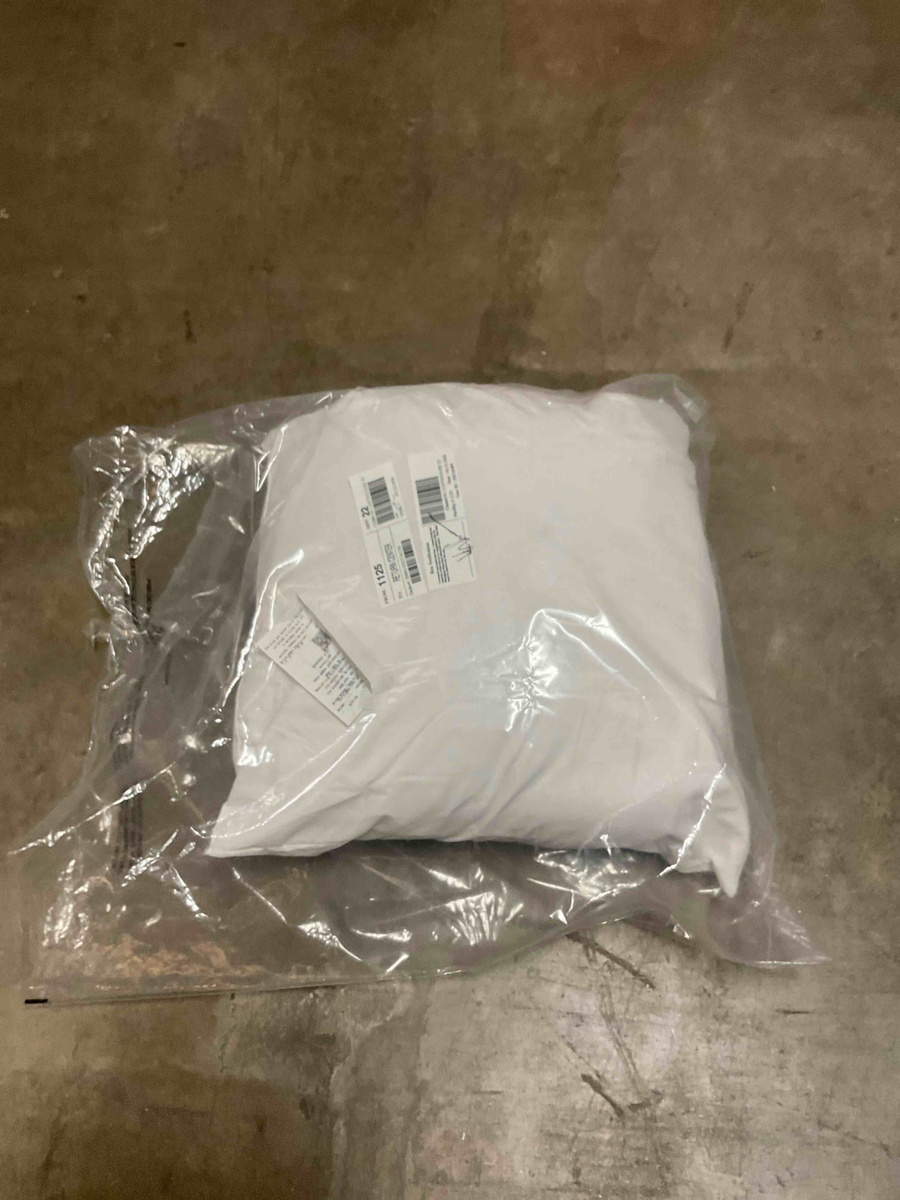 Condition photo showing Good Condition for white pillow