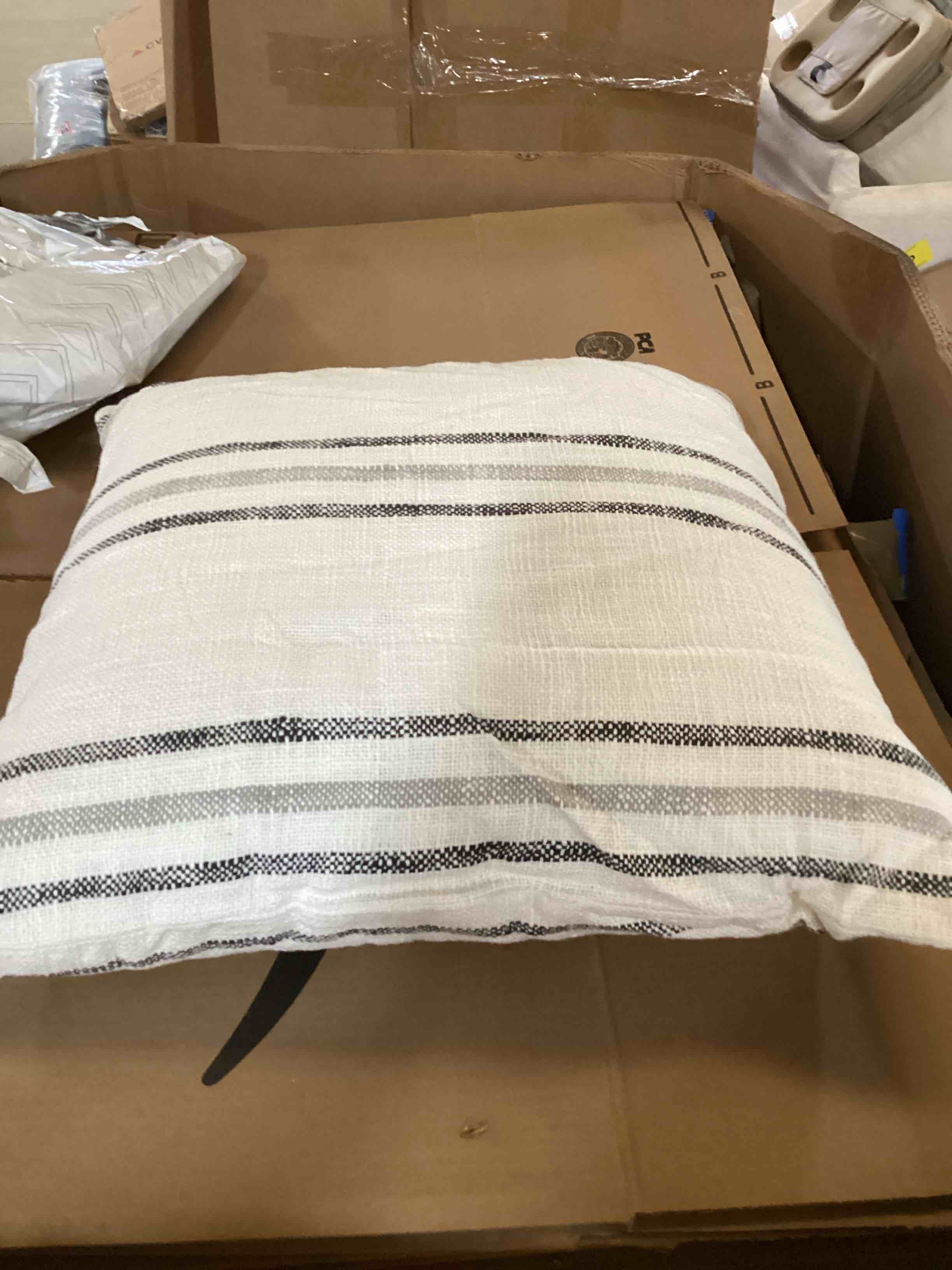 throw pillow