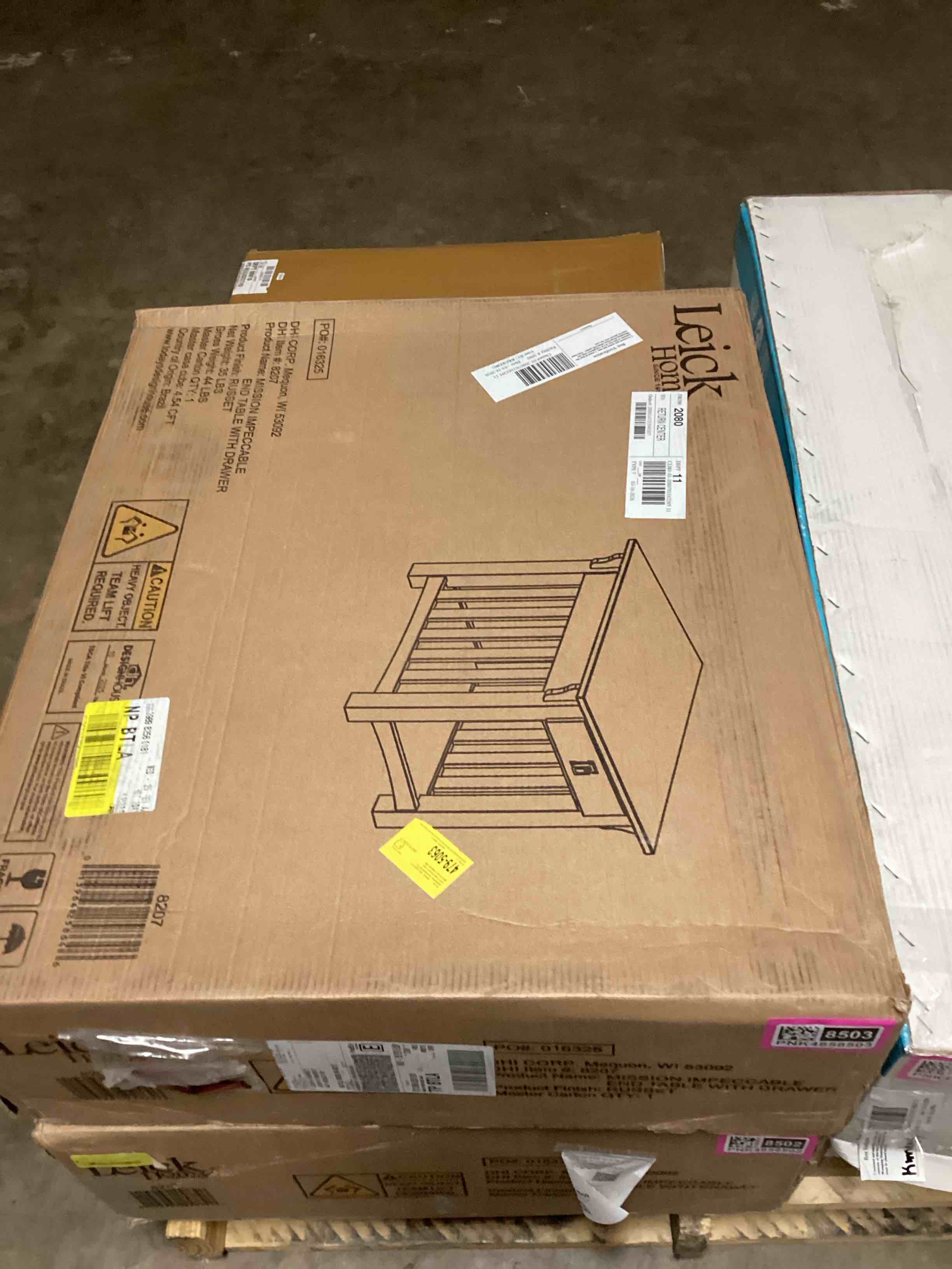 Condition photo showing Good Condition for leick home mission impeccable end table with drawer