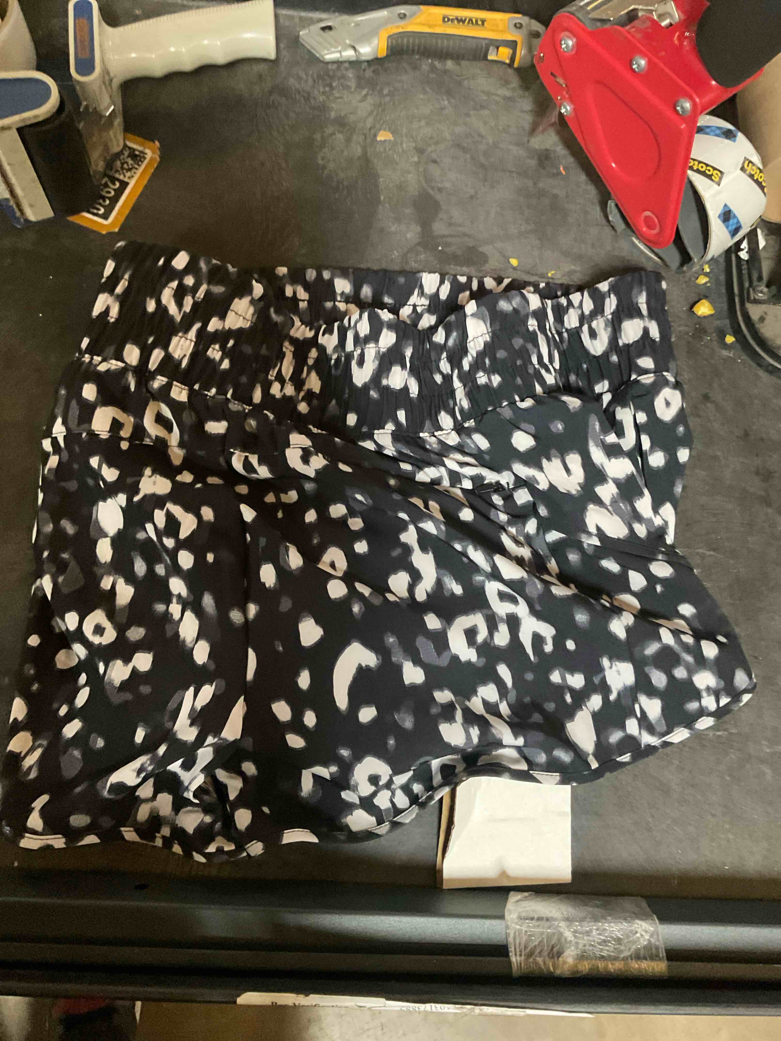 women’s shorts size m