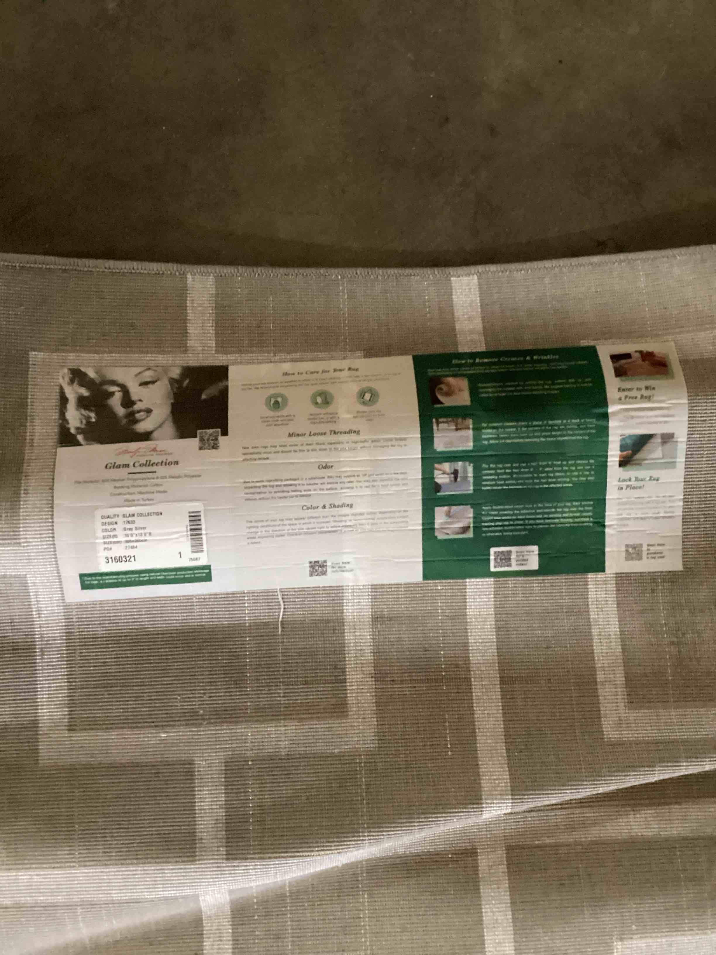 Condition photo showing Good Condition for marilyn monroe glam collection