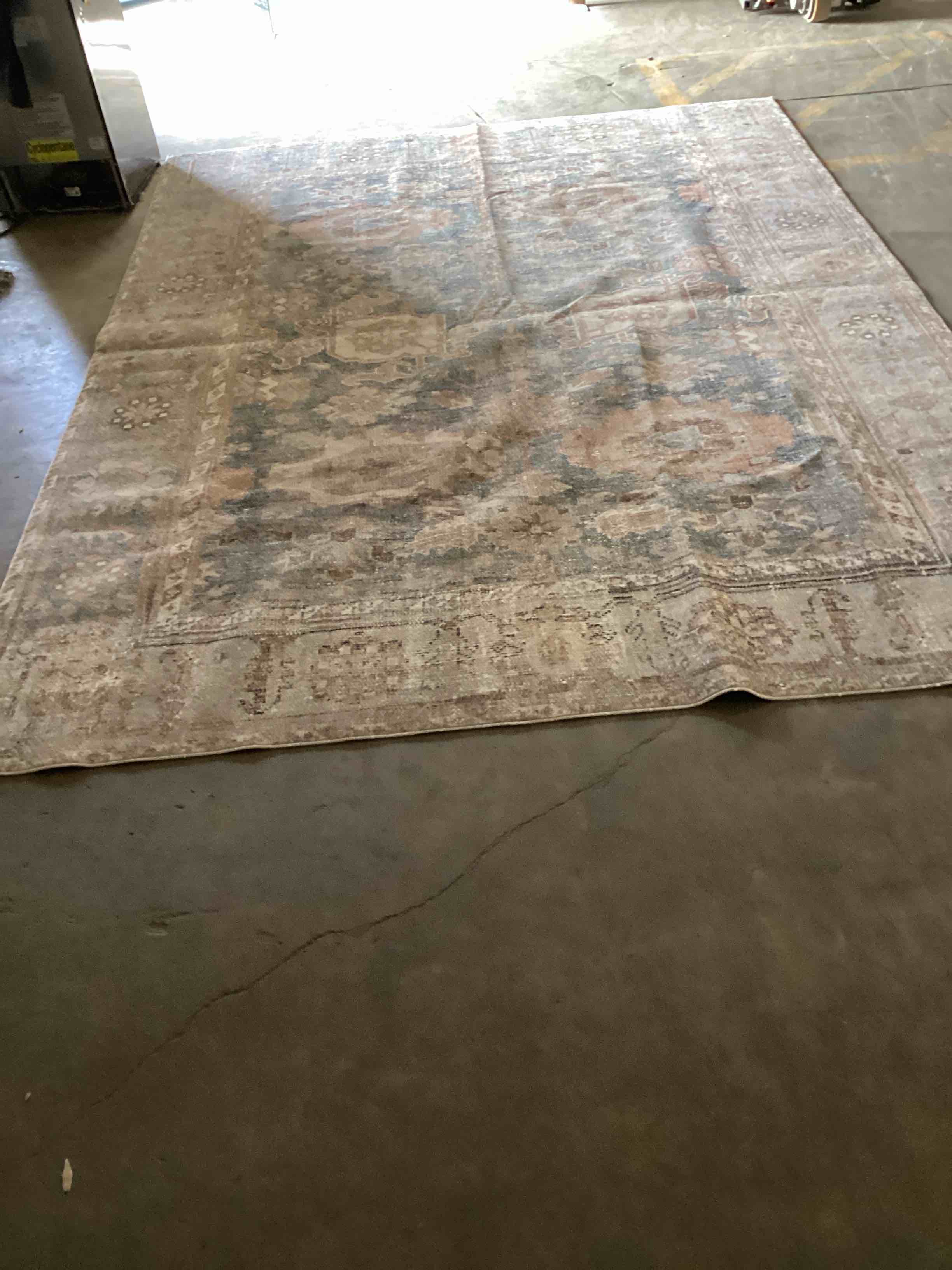 Condition photo showing Good Condition for loloi ii margot mat-03 ocean / spice 8 -6 x 11 -6