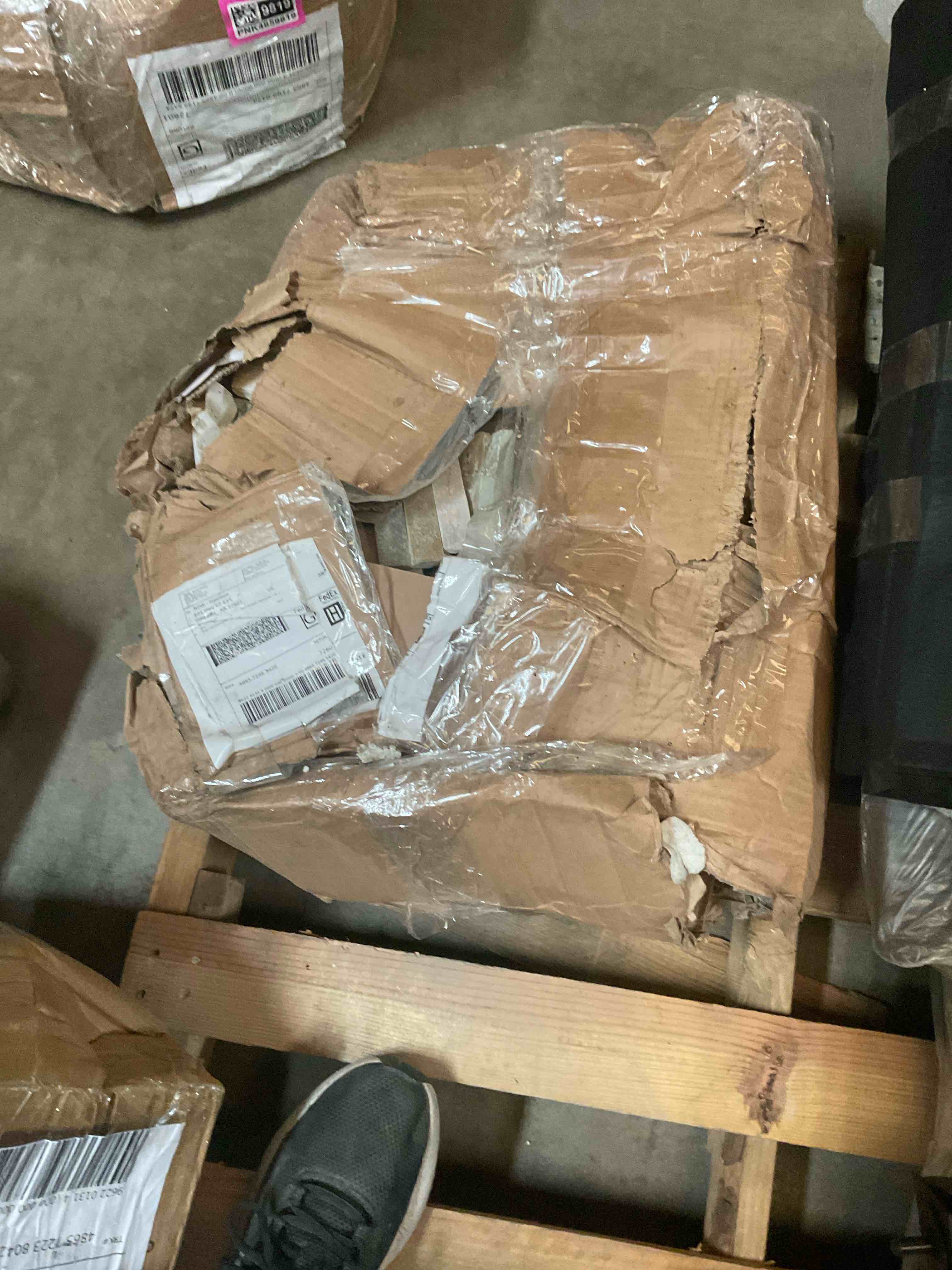 https://s3.amazonaws.com/lotting-images-prod/RustDustWanderlust/PNK4859821_1778513698129.jpeg