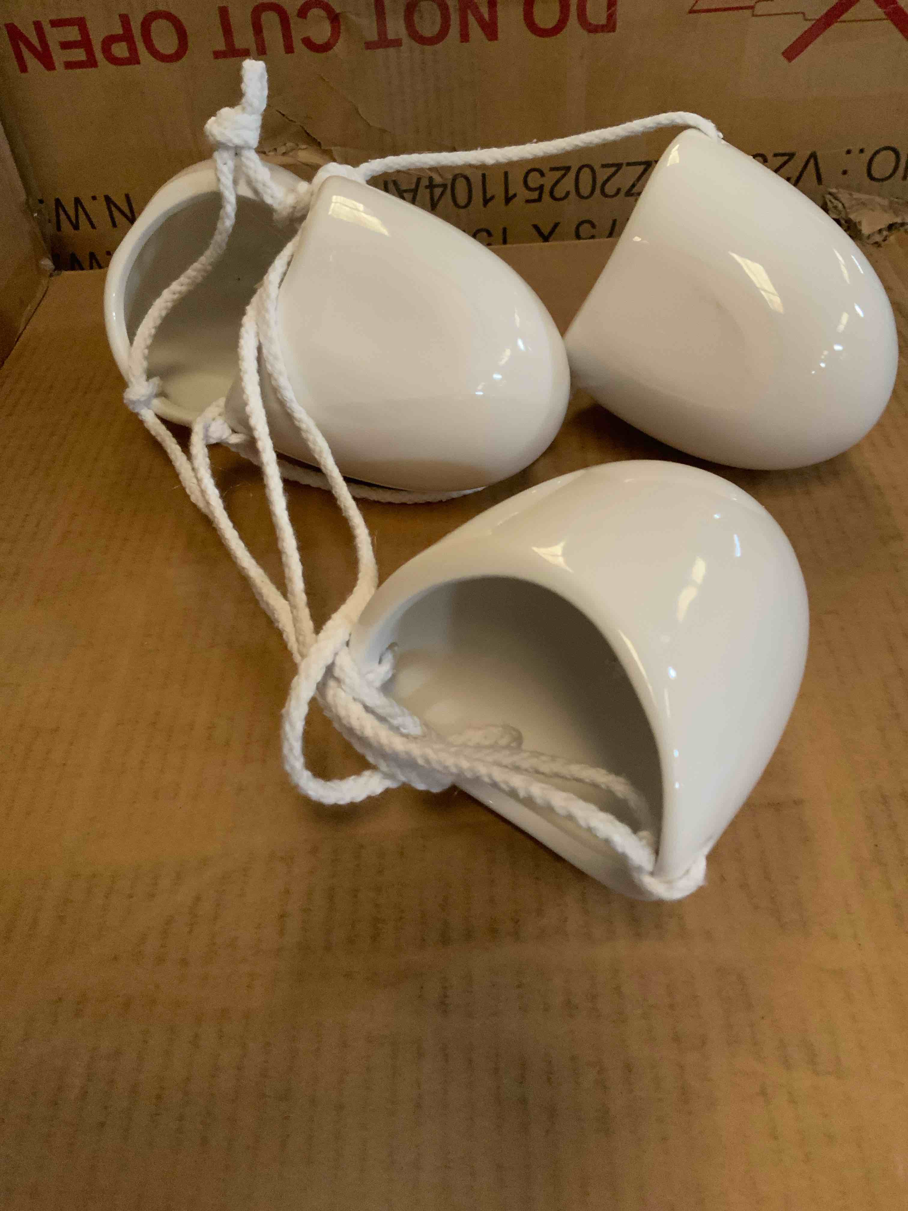 Condition photo showing Good Condition for pottery rope hanging pot cups