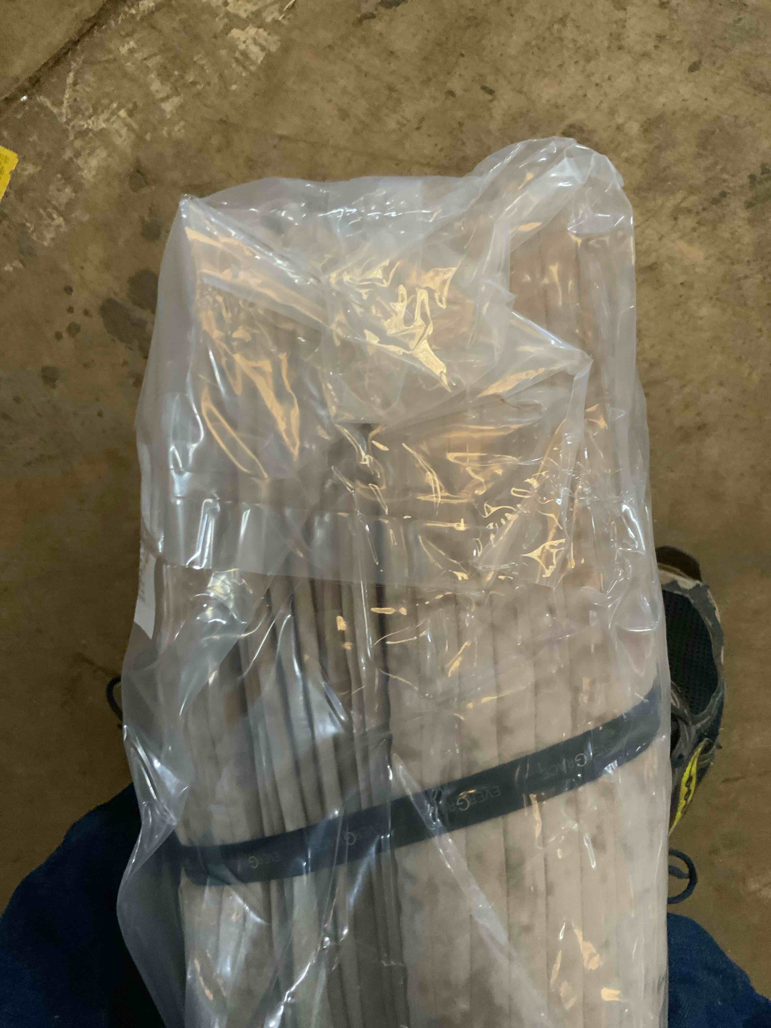 Condition photo showing Good Condition for ever grace comforter