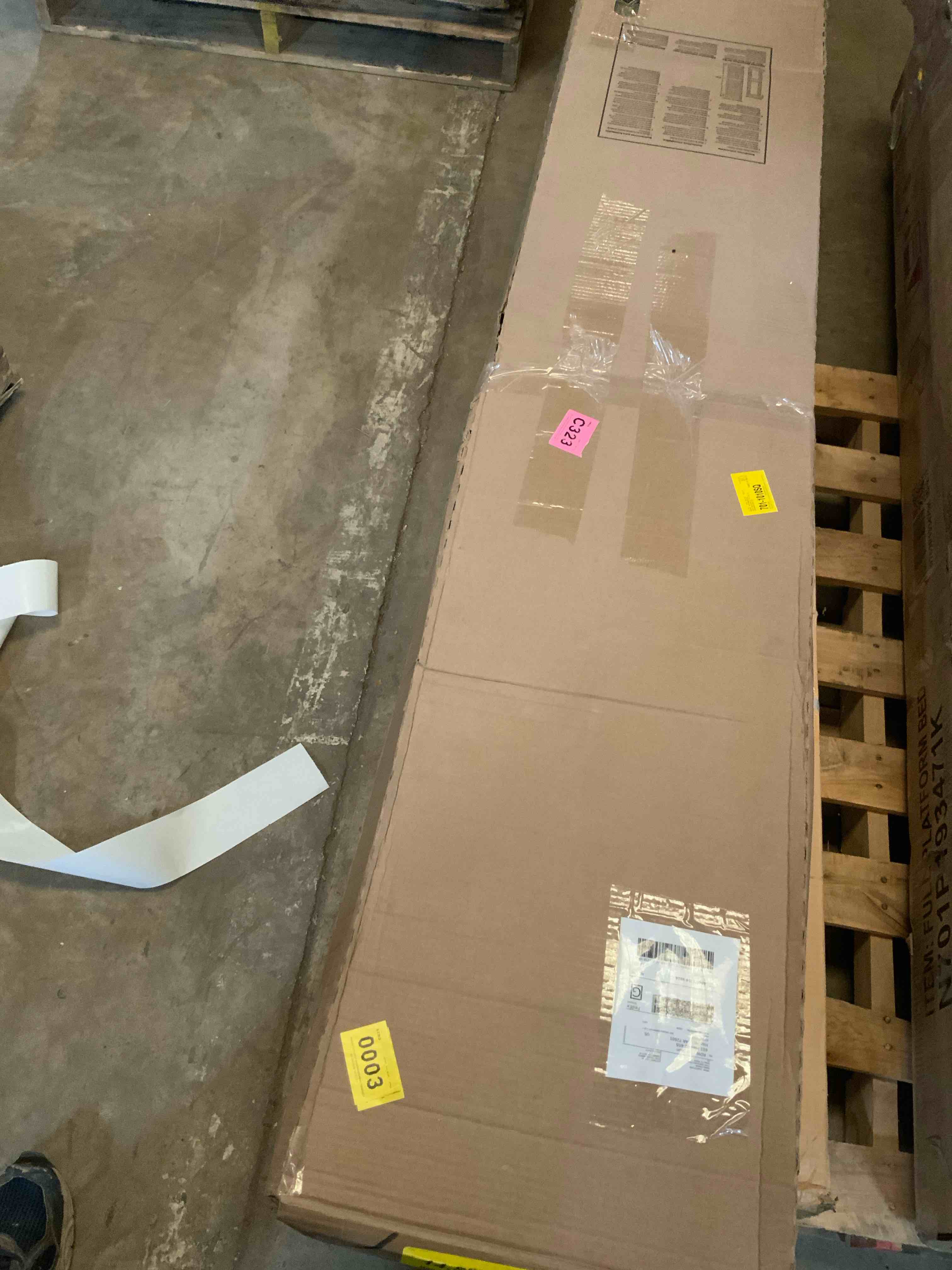 Condition photo showing Good Condition for shutters