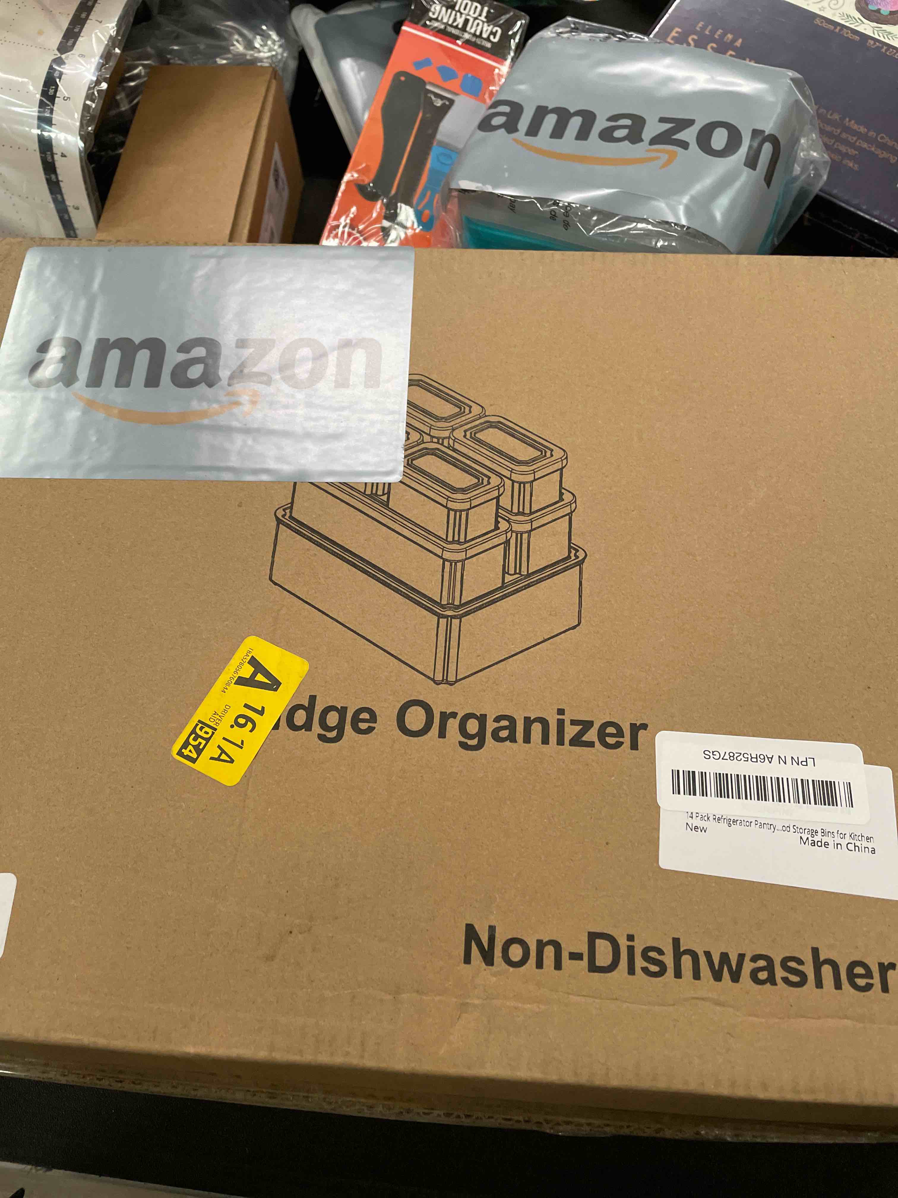 Condition photo showing Good Condition for 14 Pack Fridge Organizer, Stackable Refrigerator Organizer Bins with Lids, BPA-Free Fridge Organizers and Storage Containers for Fruit, Vegetable, Food, Drinks, Cereals, Clear