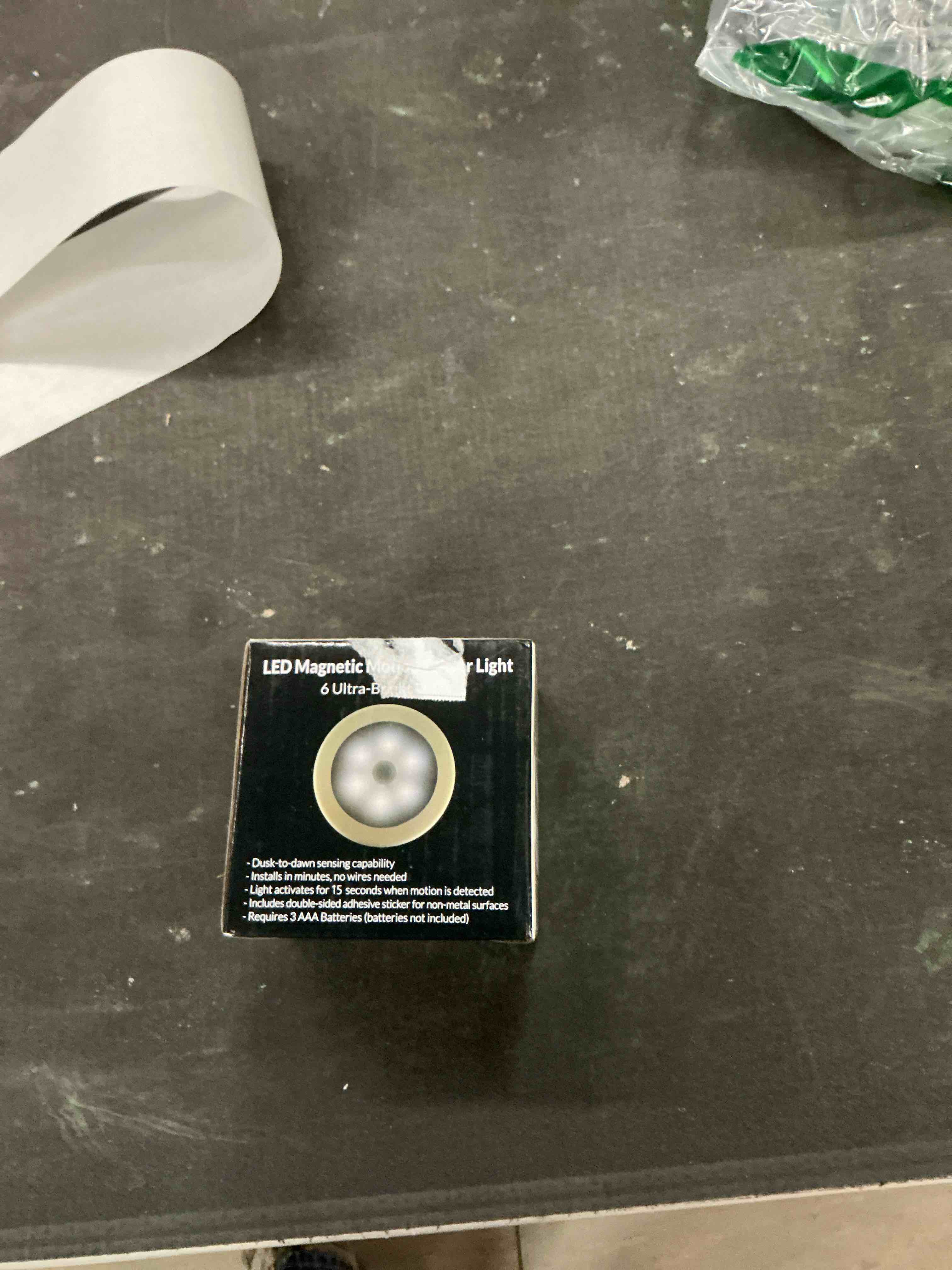 Condition photo showing Good Condition for 3 Pcs Motion Sensor Light Indoor, Searik Magnetic LED Night Light Battery Powered Step Lights Stair Closet Light Under Cabinet Lighting Stick On Anywhere Lamp for Home Kitchen Hallway Cabinet Bathroom White