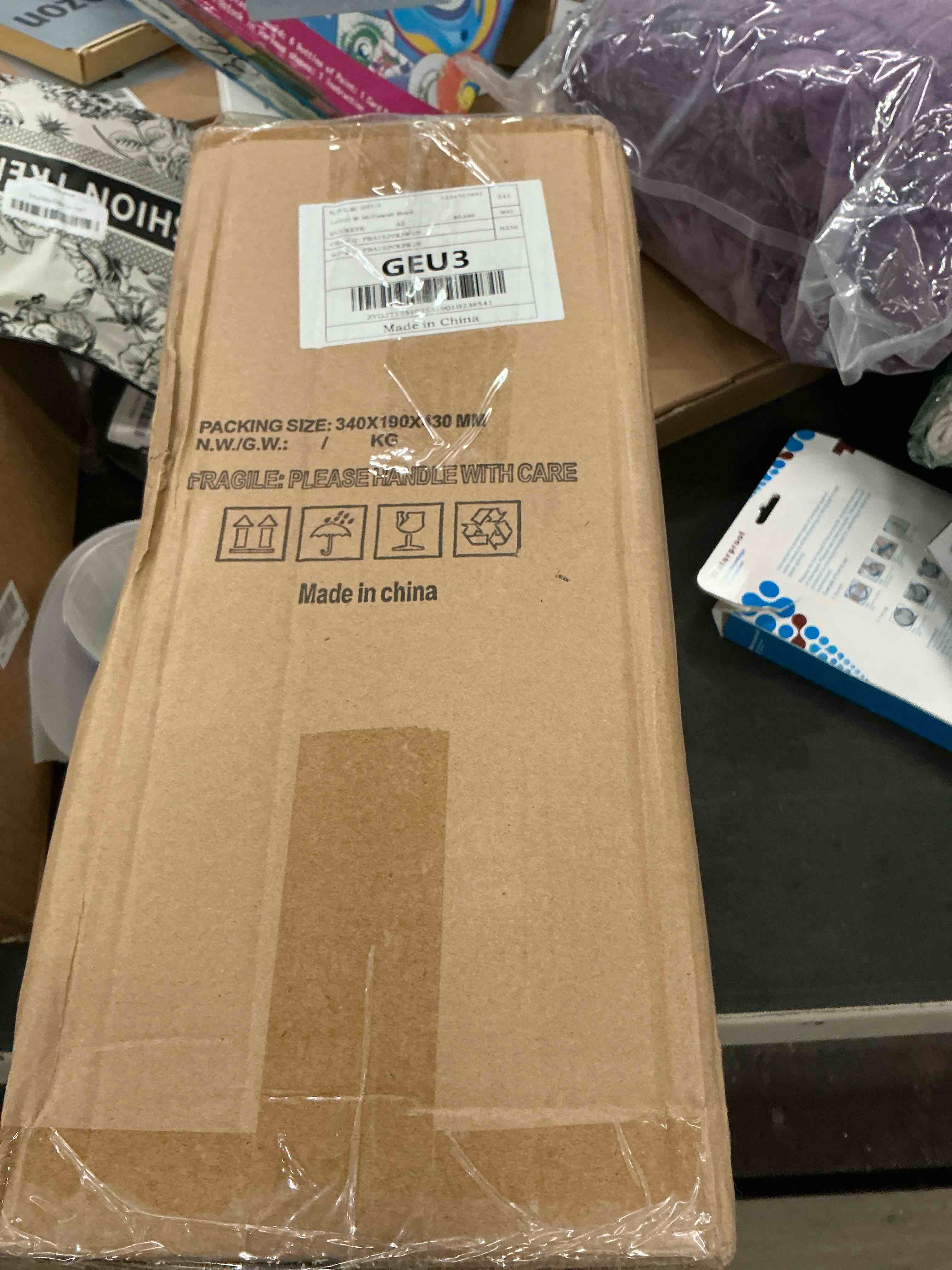 Condition photo showing Good Condition for Floor Lamp