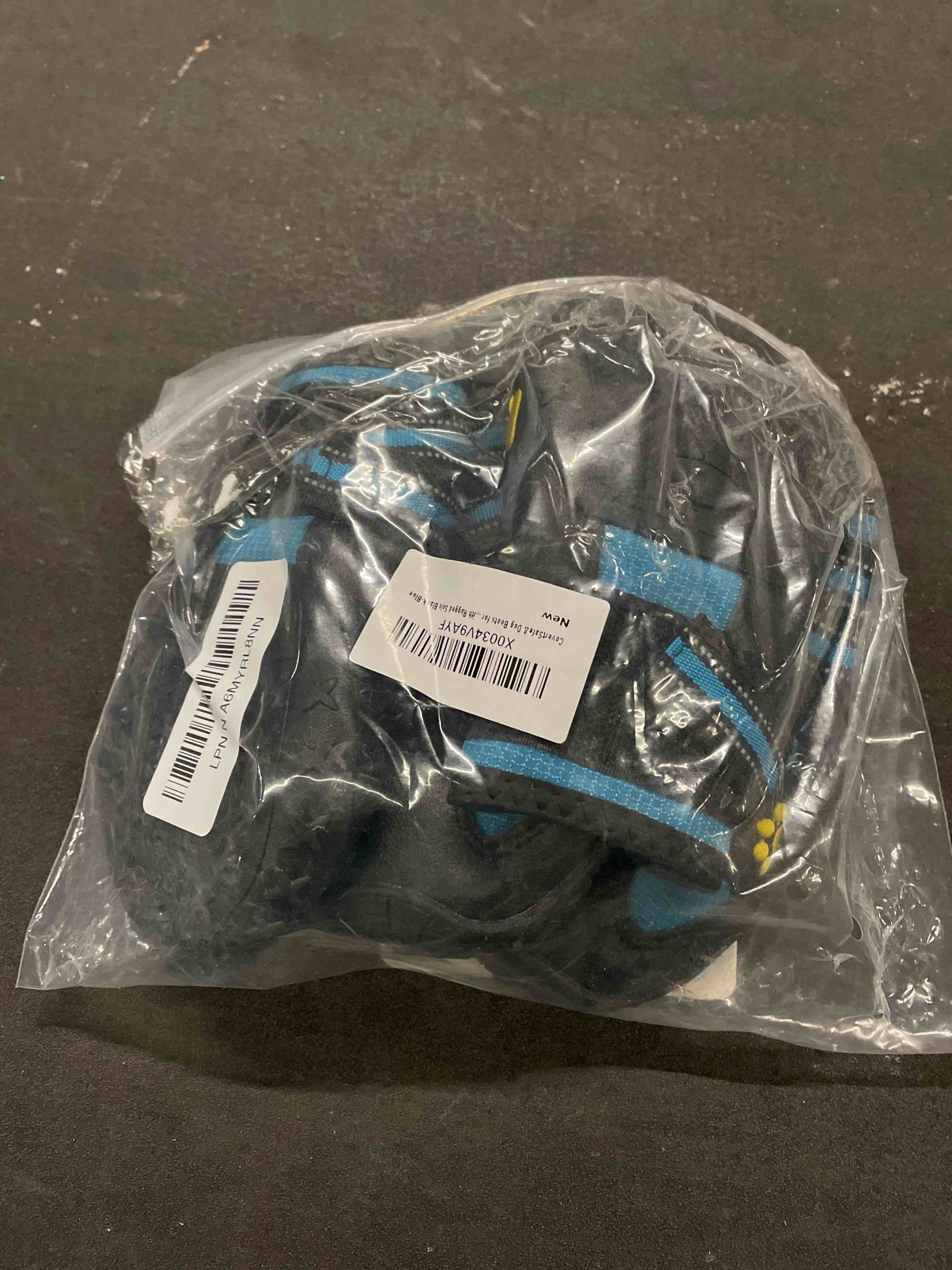 Condition photo showing Good Condition for CovertSafe& Dog Boots for Dogs Non-Slip, Waterproof Dog Booties for Outdoor, Dog Shoes for Medium to Large Dogs 4Pcs with Rugged Sole Black-Blue Size 8: ?3.3''x2.9'')(L*W) for 75-95 lbs Blue