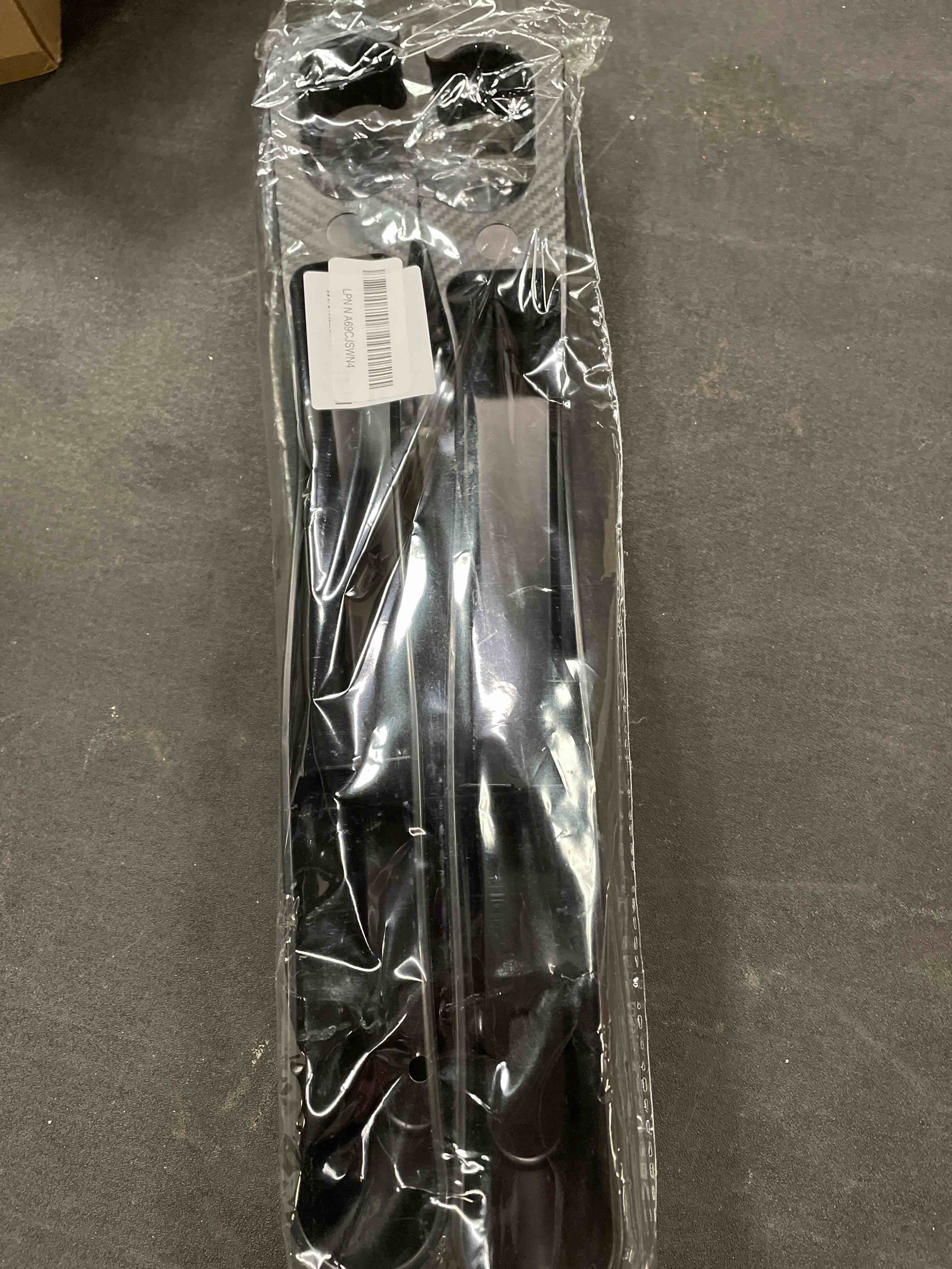 Condition photo showing Good Condition for Car Seat Gap Filler Set of 2,Seat Gap Organizer, No Drop Seat Guard,Car Seat Accessories,Drop seat Gap fillers Between Seat and Console Stop Things from Dropping Black carbon fiber pattern