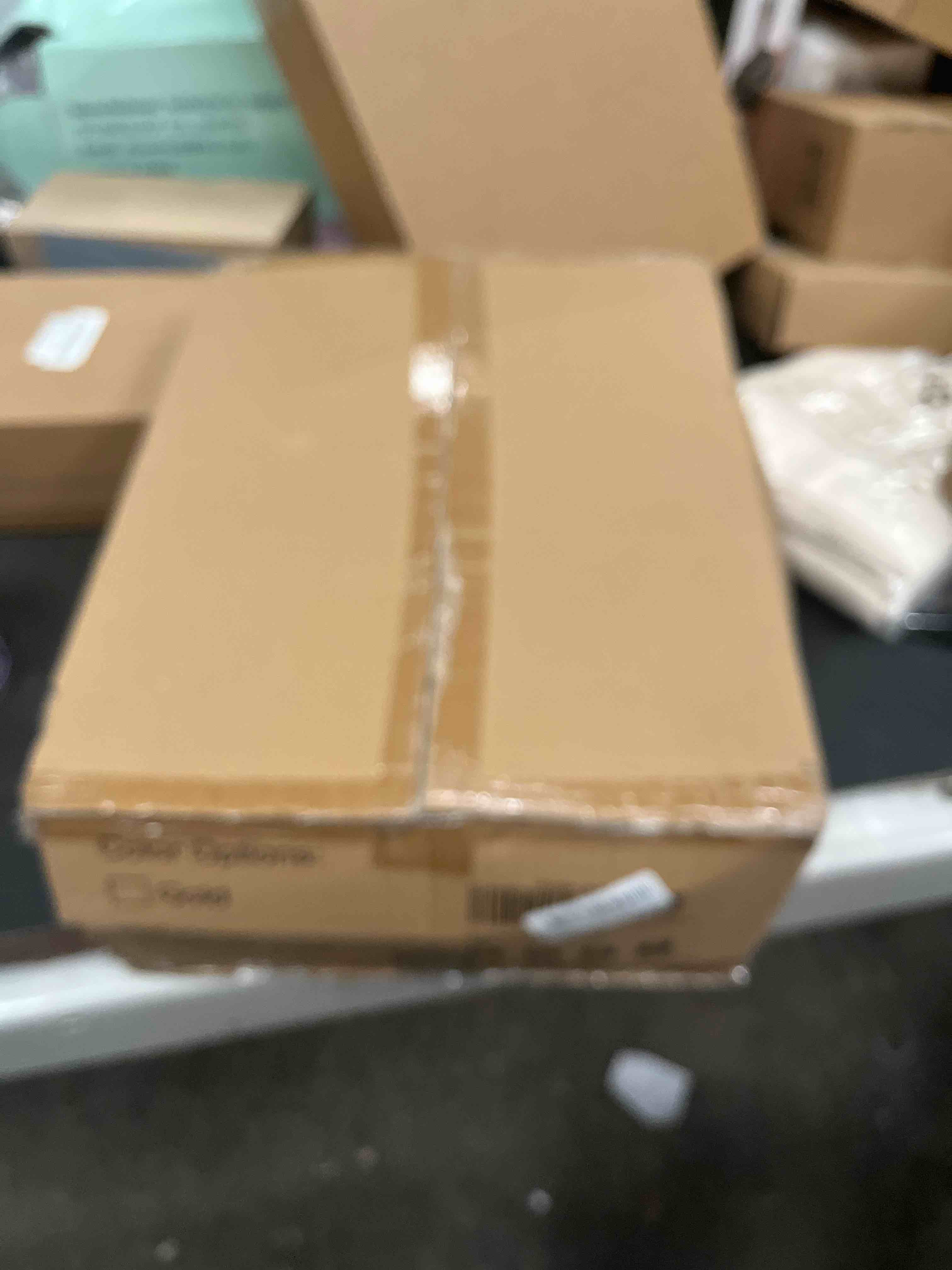 Condition photo showing Good Condition for FOCUSLINE 600 Ct Silver Dinnerware Set for 100 Guests - Silver Rimmed Disposable Plastic Plates, Includes 100 Dinner & Salad Plates, Cups, Cutlery Set for Wedding Parties