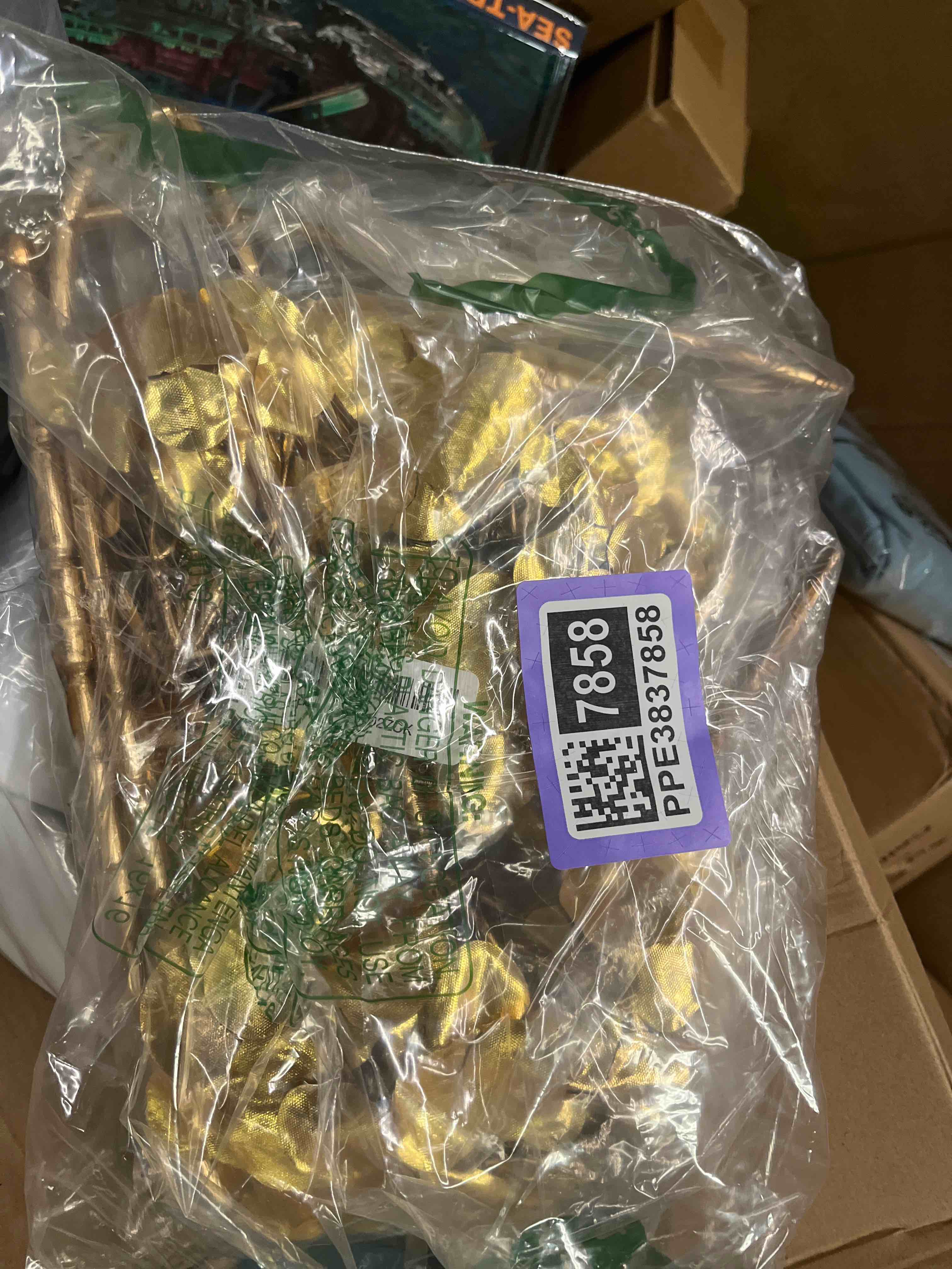 Condition photo showing Good Condition for Hollyone 3Pcs Artificial Hydrangea Flowers Gold Christmas Ornaments Flowers 26inch Fake Hydrangea Fl