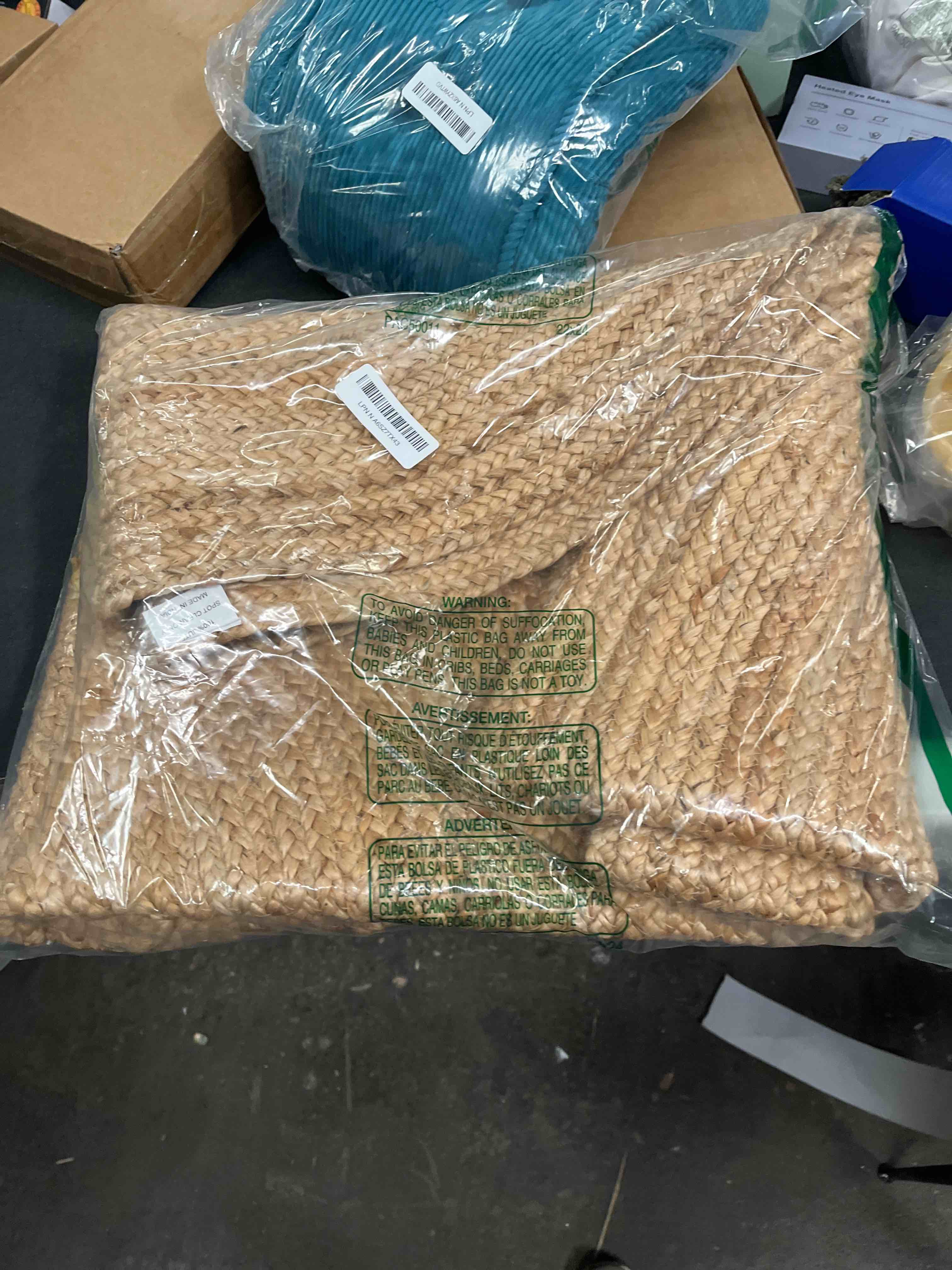 Condition photo showing Good Condition for Jute Braided Area Rug, 4 feet Round Jute Braided Rug, Stain Resistan Natural Handmade Circle Boho Area Rug for Entryways, Living Room, Bedroom, Farmhouse Vintage Decor, Reversible Rug 4' (Round) Braided Rug