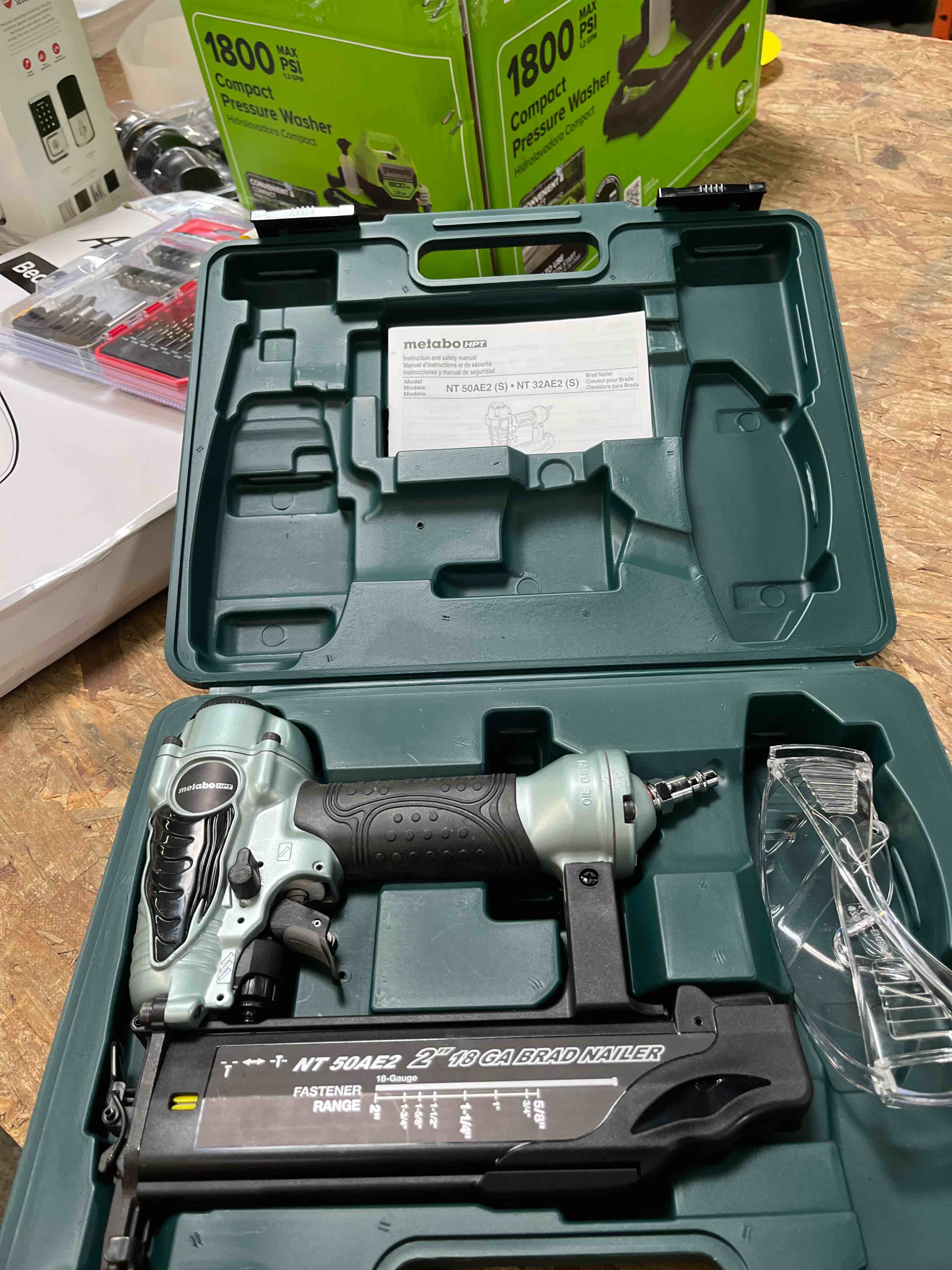 metabo hpt brad nailer kit | pro preferred brand of pneumatic nailers | 18 gauge | accepts 5/8 to 2-inch brad nails | ideal for trim work, furniture building & other finish applications | nt50ae2