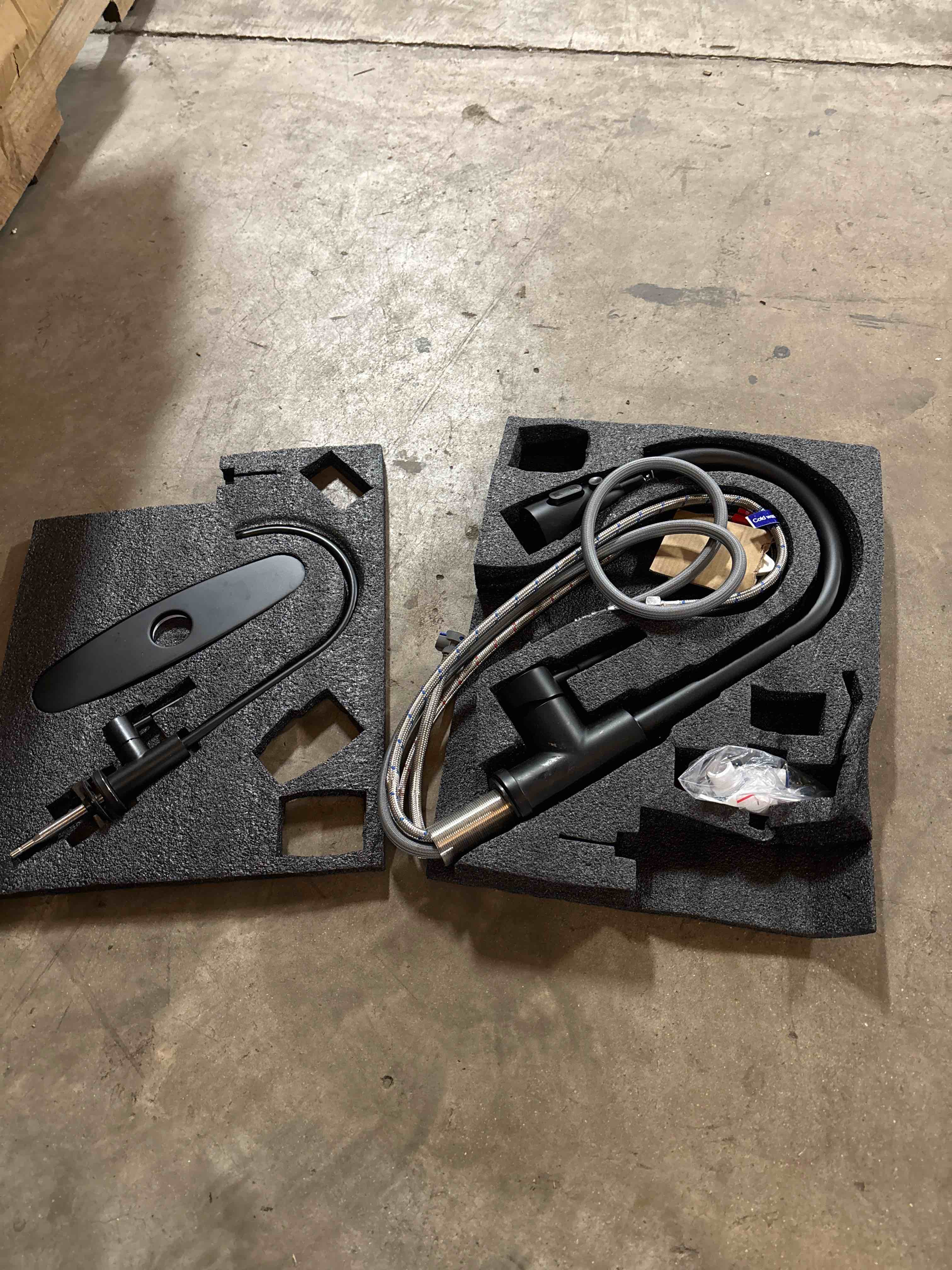 Kitchen Sink Faucet Black Pull Down/Out Sprayer Swivel High Standard Pulling Tap