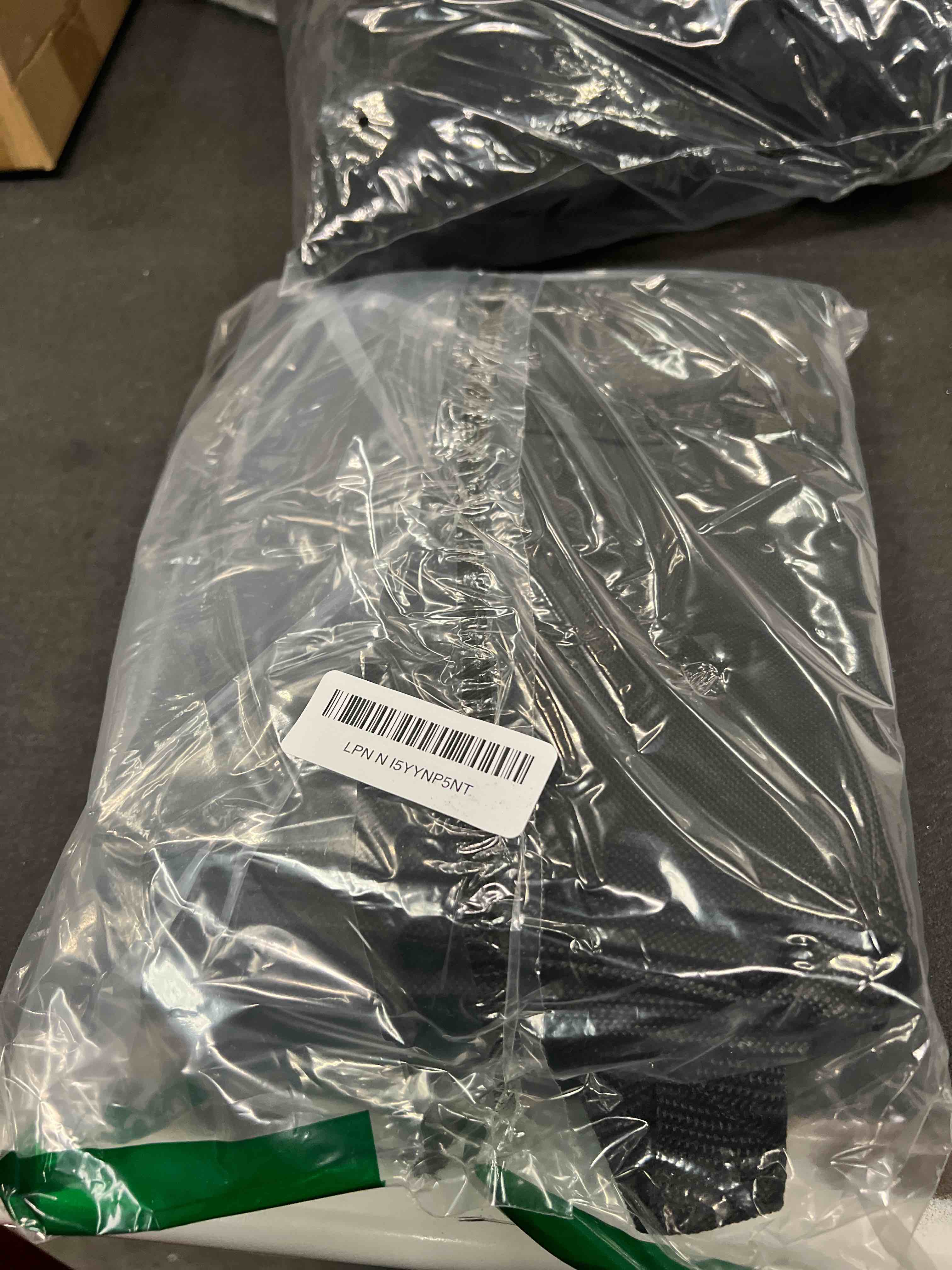 Condition photo showing Good Condition for Bodaon Insulated Food Delivery Bag, XXXL Pizza Delivery Bags for Hot and Cold Food, Commercial, Large Capacity Reusable Warming Bag, Catering Cooler Bag for Doordash, Warmers for Parties (Black, 1Pk) XXX-Large Black 1