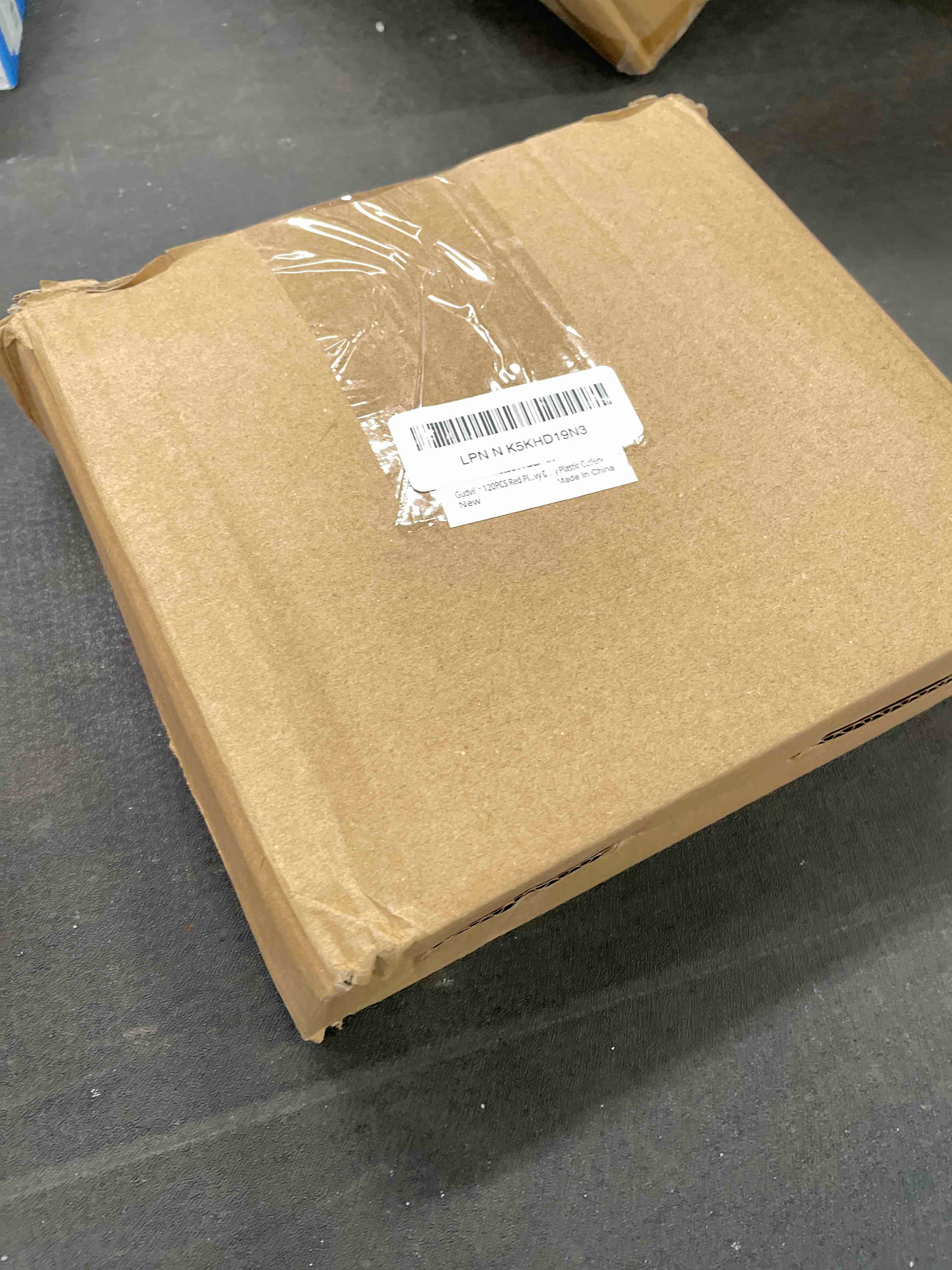 Condition photo showing Good Condition for Gudvilla 120 Pack Red Plastic Silverware Heavy Duty, Red Plastic Utensils, Sturdy Disposable Cutlery, 40 Forks 40 Spoons 40 Knives for Birthday, Graduation, Christmas, Chinese New Year, Valentines Day 120pcs Red