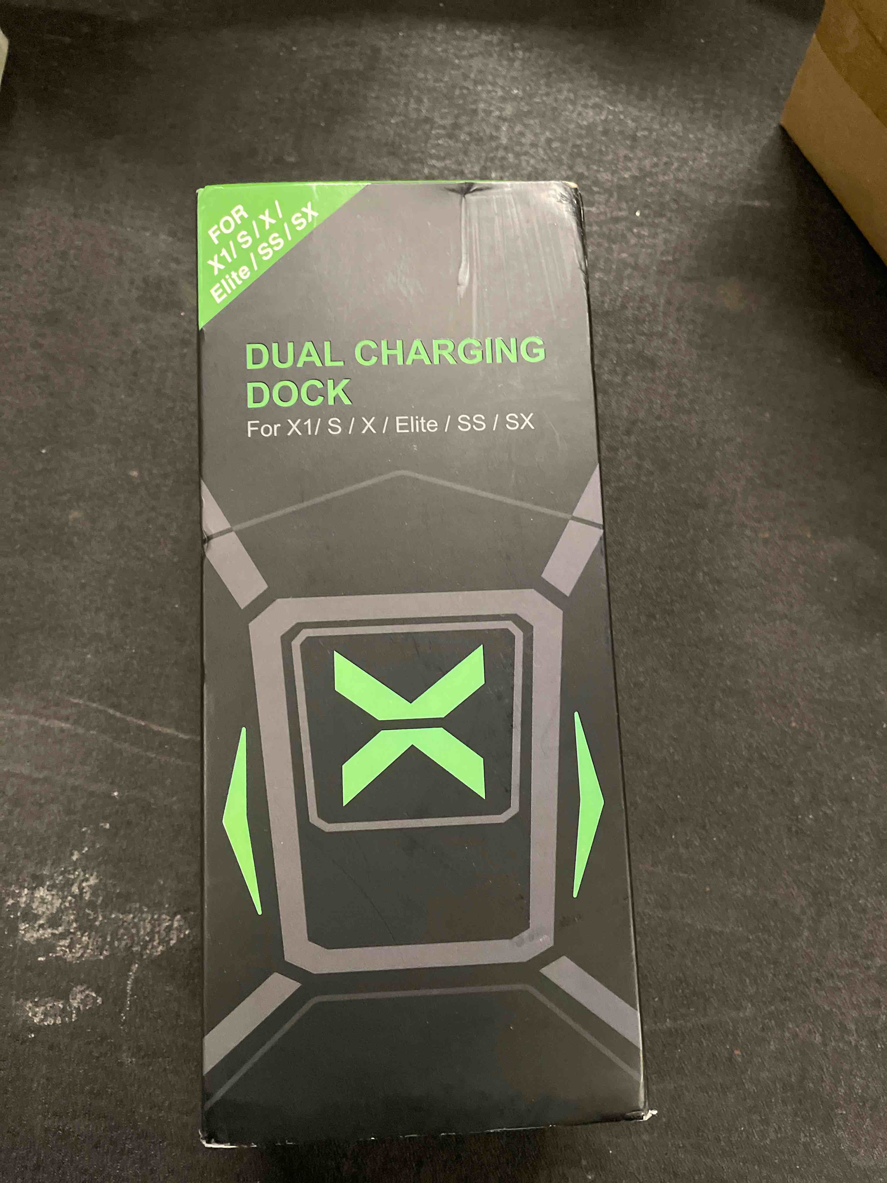 Condition photo showing Good Condition for Controller Charger Station with 4x5520mWh Rechargeable Battery Compatible with One/Series X|S Controller | 4 Battery Covers, 2 for X1/X/S/Elite & 2 for Xbox Series S and X, Christmas Accessories Black - 4 Batteries