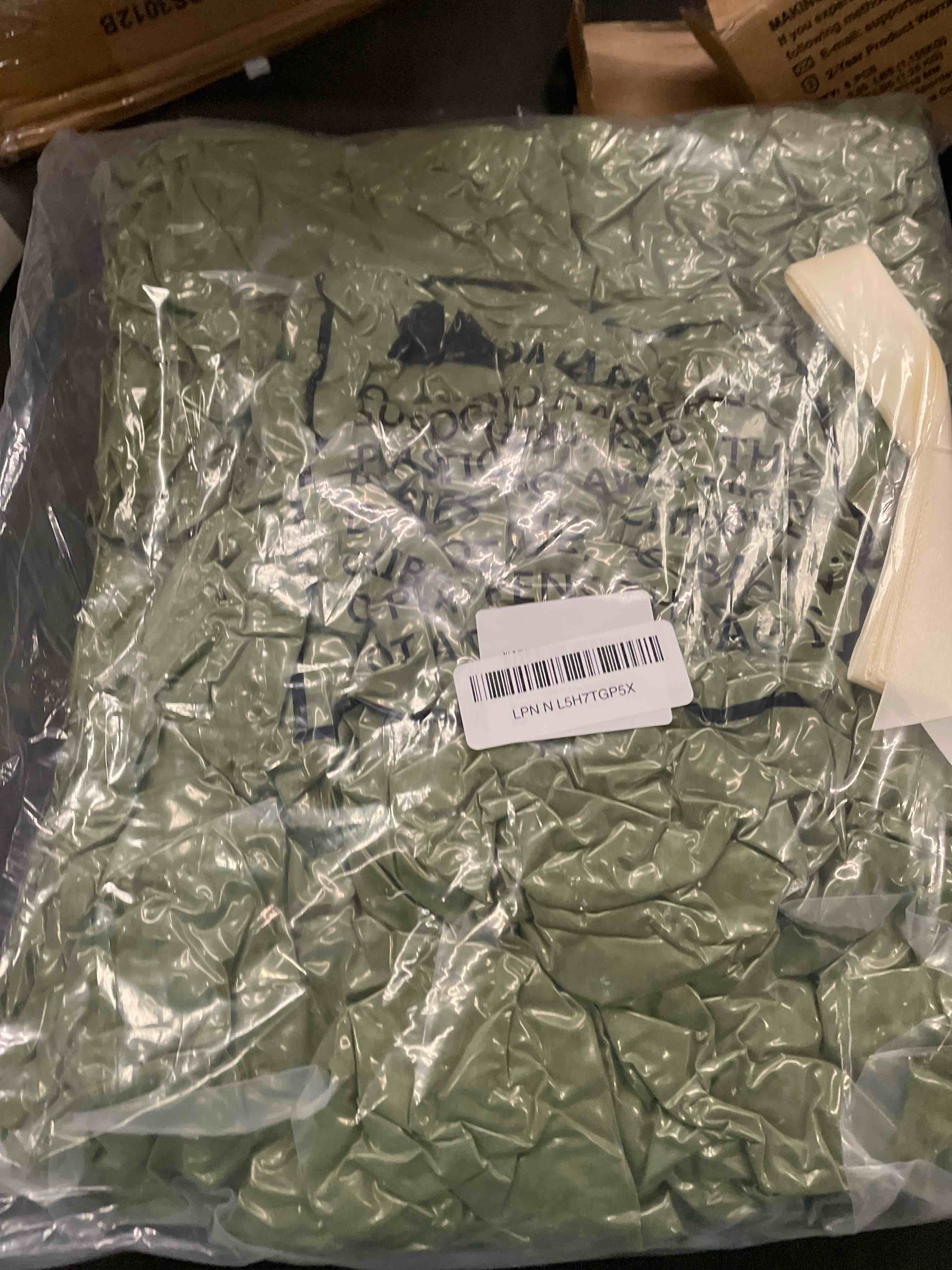 Condition photo showing Good Condition for 10 Pack Jumbo Chenille Yarn for Crocheting, #10 Super Bulky Baby Soft Yarn for Hand Knitting, 220 yds /70.5 oz Fluffy Chunky Knit Throw Blanket Yarn (Olive Green) 10 Olive Green