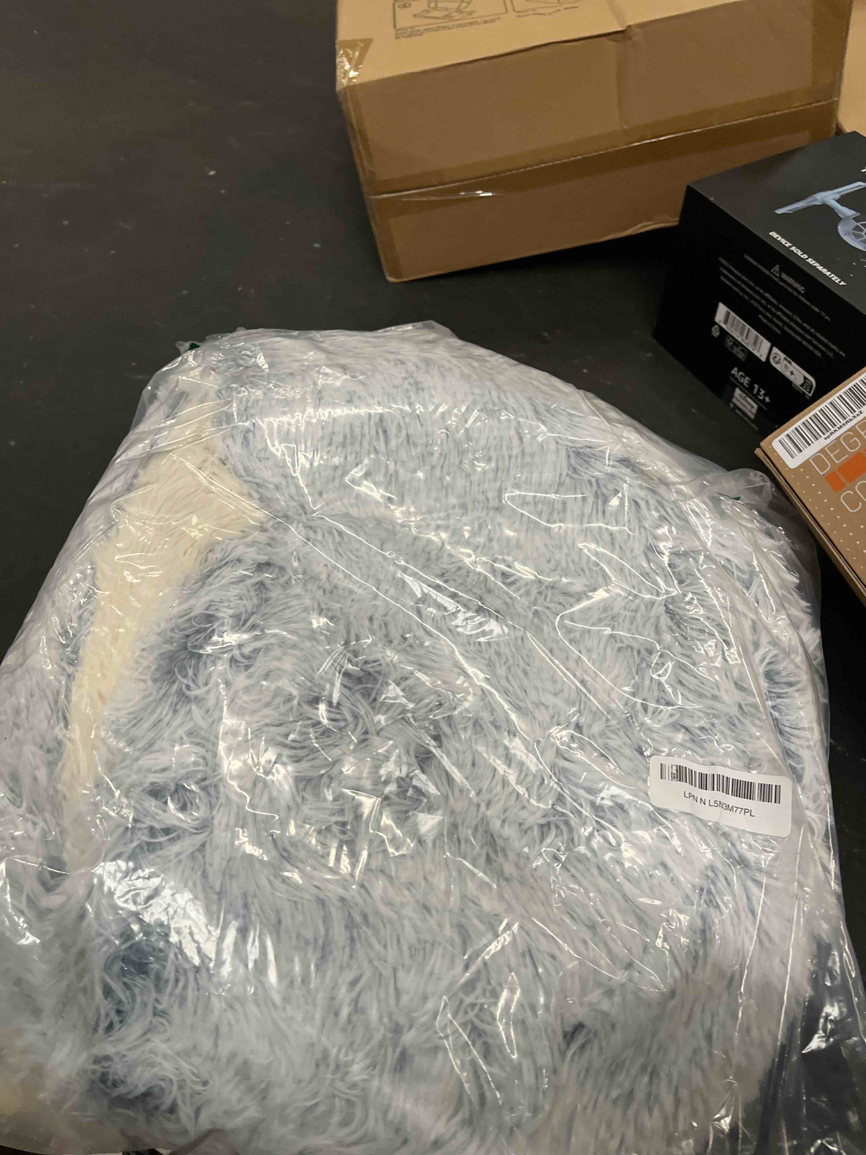 Condition photo showing Good Condition for ShinHye Cat Bed Round Plush Fluffy Hooded Cat Bed Cave, Cozy for Indoor Cats or Small Dog beds, Soothing Pet Beds Doughnut Calm Anti-nxiety Dog Bed - Waterproof Bottom Washable (20×20inch, Grey) 20.0"L x 20.0"W x 6.0"Th grey