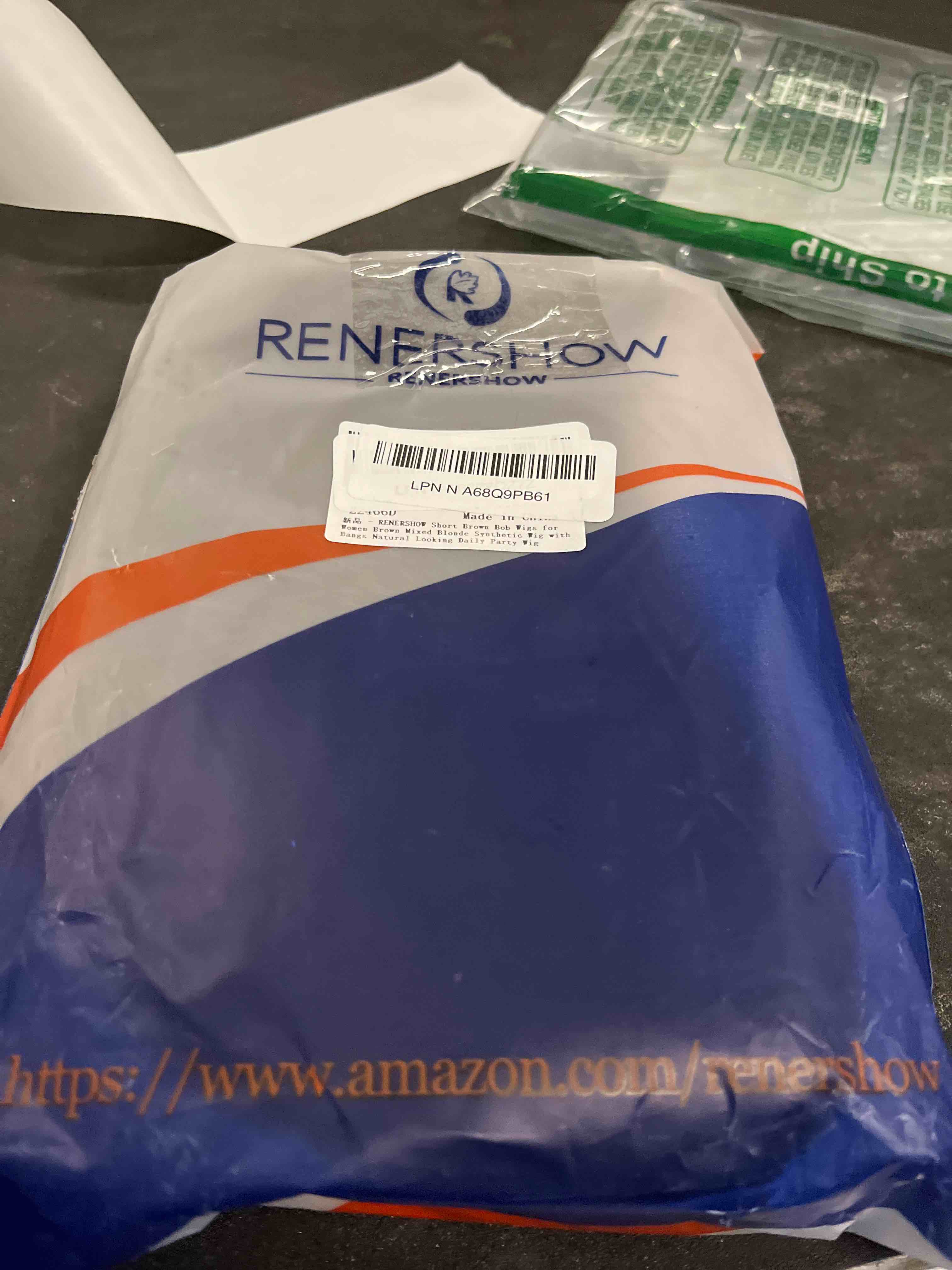 Condition photo showing Good Condition for RENERSHOW Short Brown Bob Wigs for Women Brown Mixed Blonde Synthetic Wig with Bangs 10inch Average Size Natural Looking Daily Party Wig