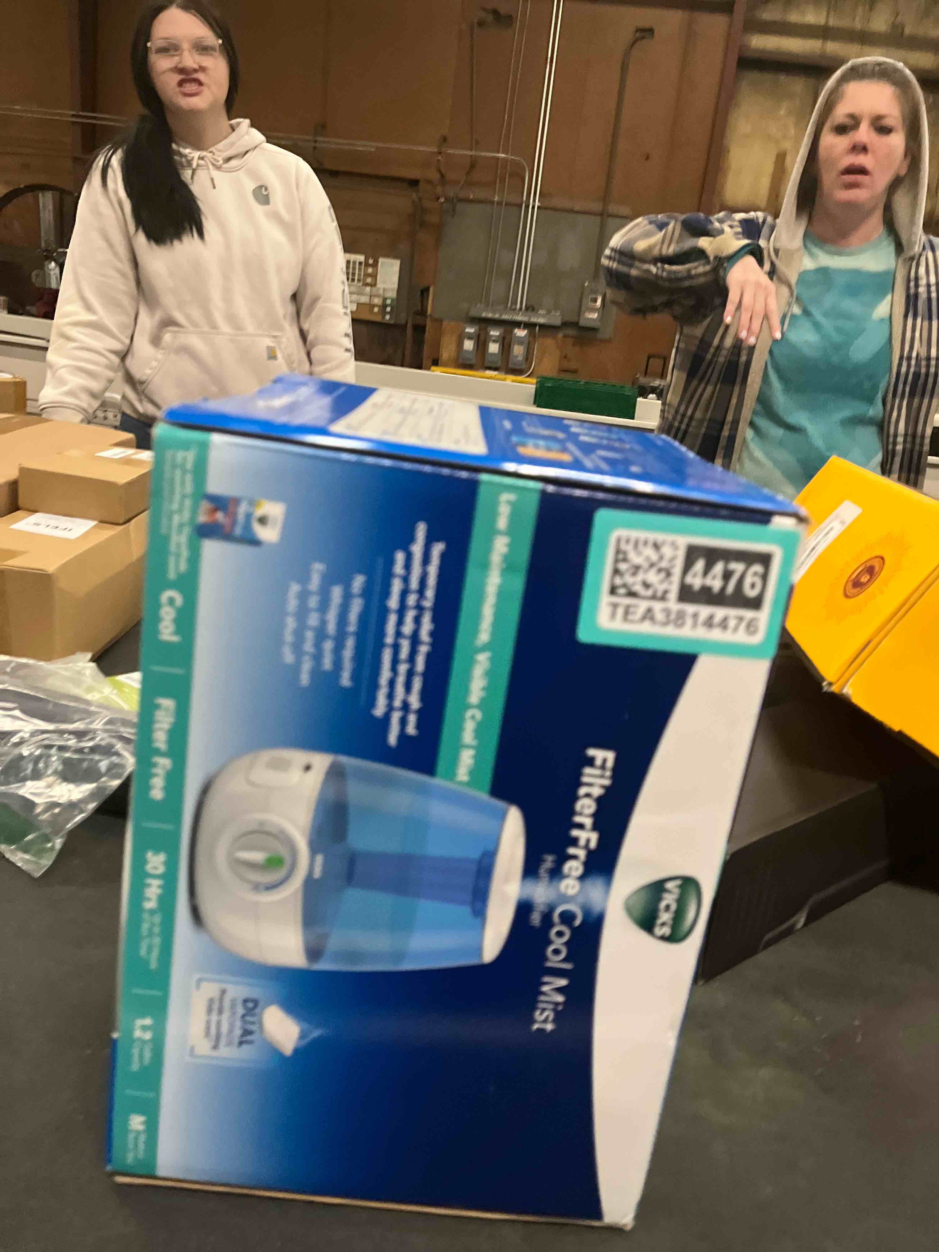 Condition photo showing Good Condition for VICKS HUMIDIIFER, ULTRASONIC, FILTER-FREE  V4600 