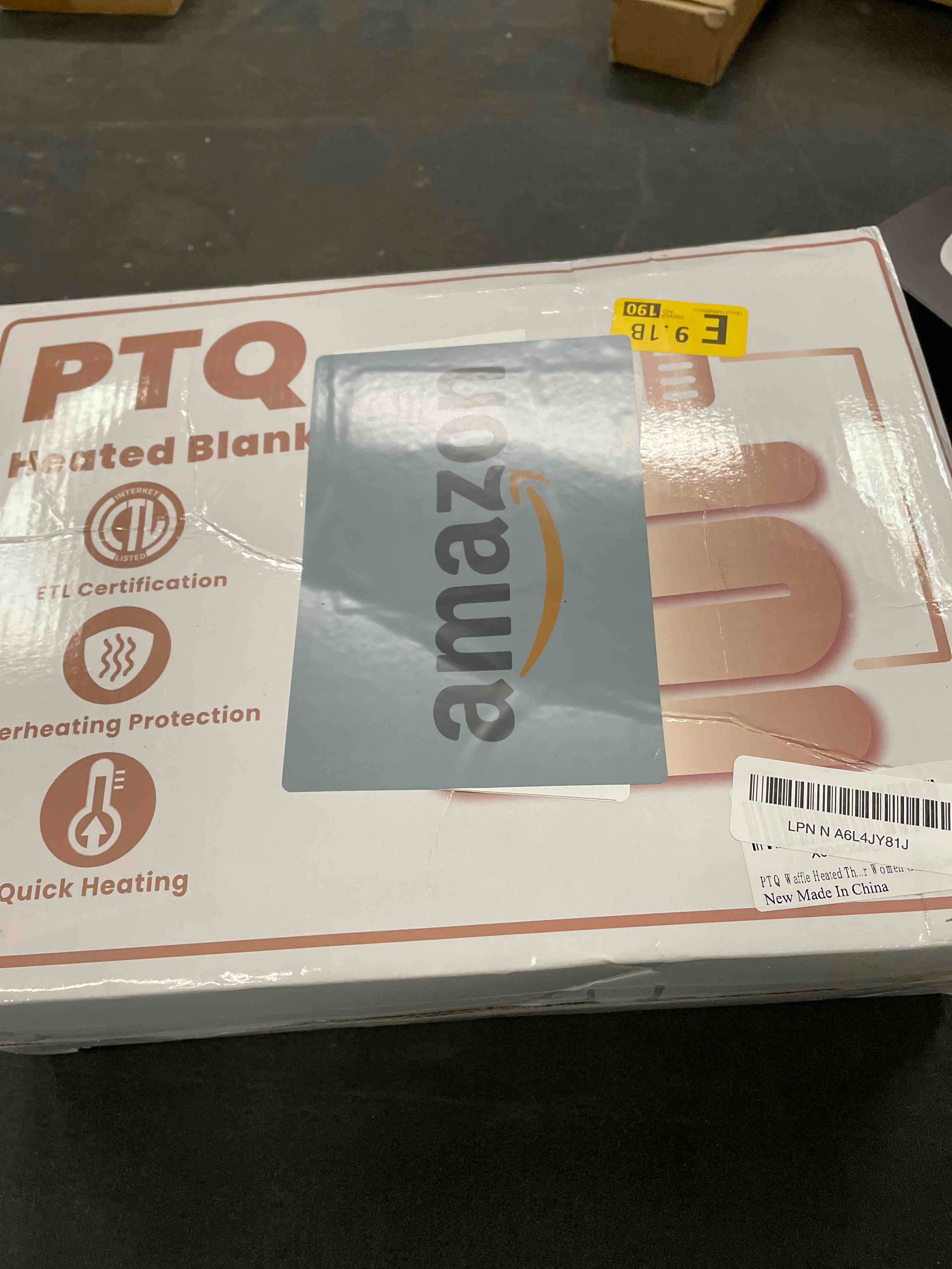 Condition photo showing Good Condition for Waffle Heated Throw Blanket 50"x60" – Electric Blanket with 6 Heat Levels & 4 Timer Settings, Ultra-Soft Faux Fur & Sherpa, ETL Certified, Machine Washable, Ideal Gift for Women (Ivory/Cream) Ivory Throw 50" × 60"