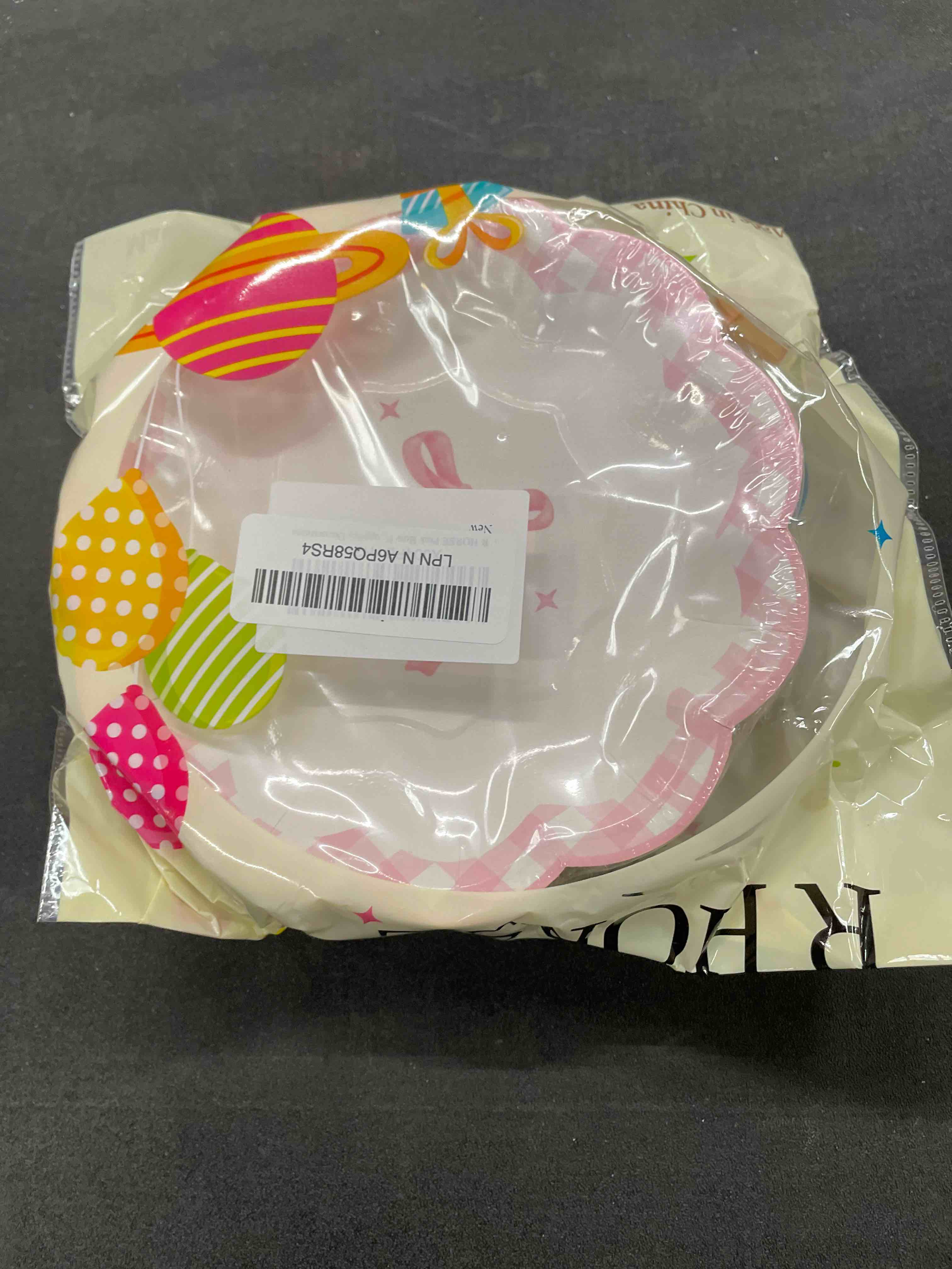 Condition photo showing Good Condition for R HORSE Pink Bow Paper Plates - 60Pcs 7 Inch Disposable Flower Plates Platters for Serving Food, Coquette Bow Decorative Dinner Tableware for Birthday Bachelorette Wedding Party Supplies Decorations
