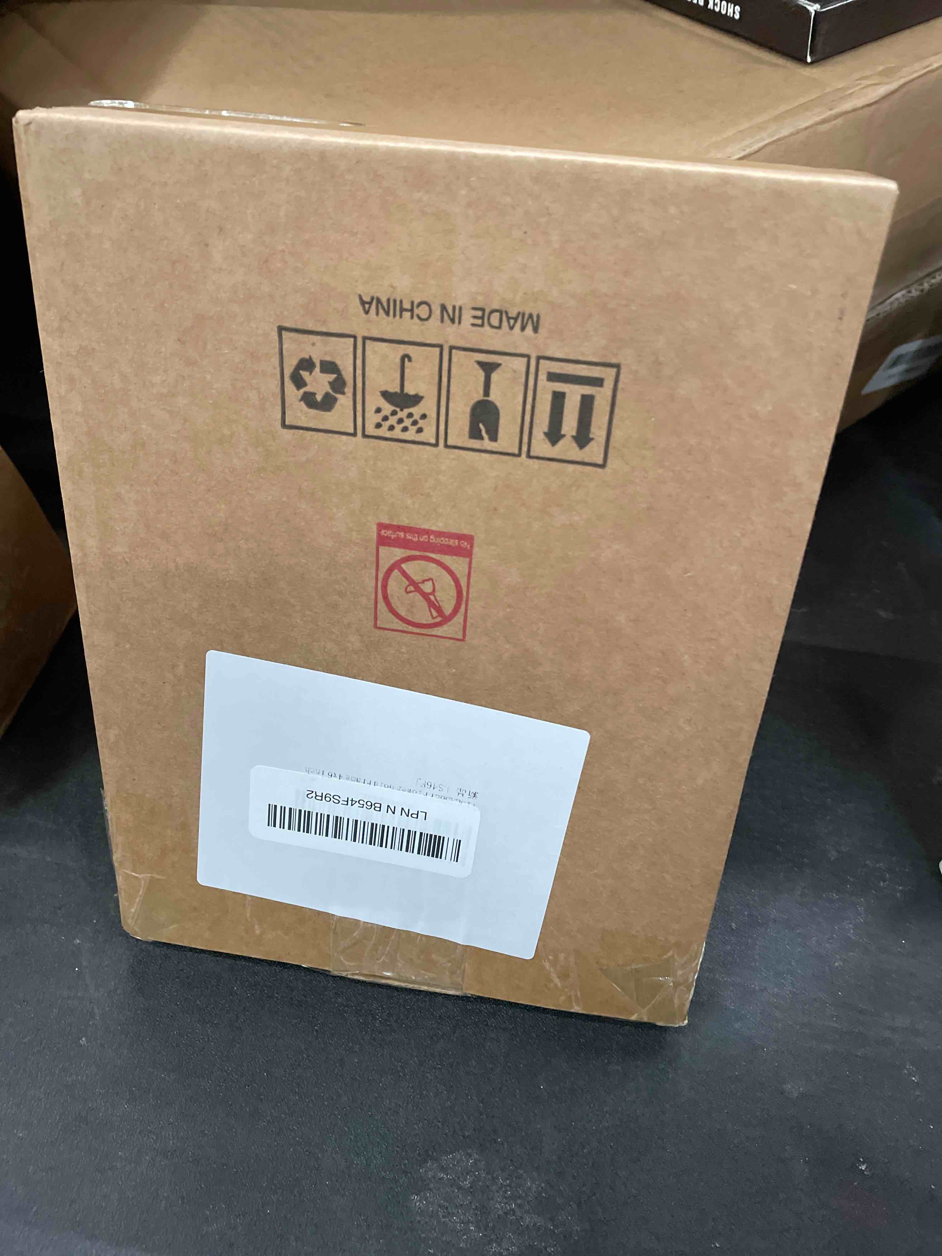 Condition photo showing Good Condition for VIOLABBEY 4x6 Picture Frame Gold, Vintage Photo Frame for Wall or Tabletop Display, Classic Design for Office Home Decor, Fits 4x6 Pictures