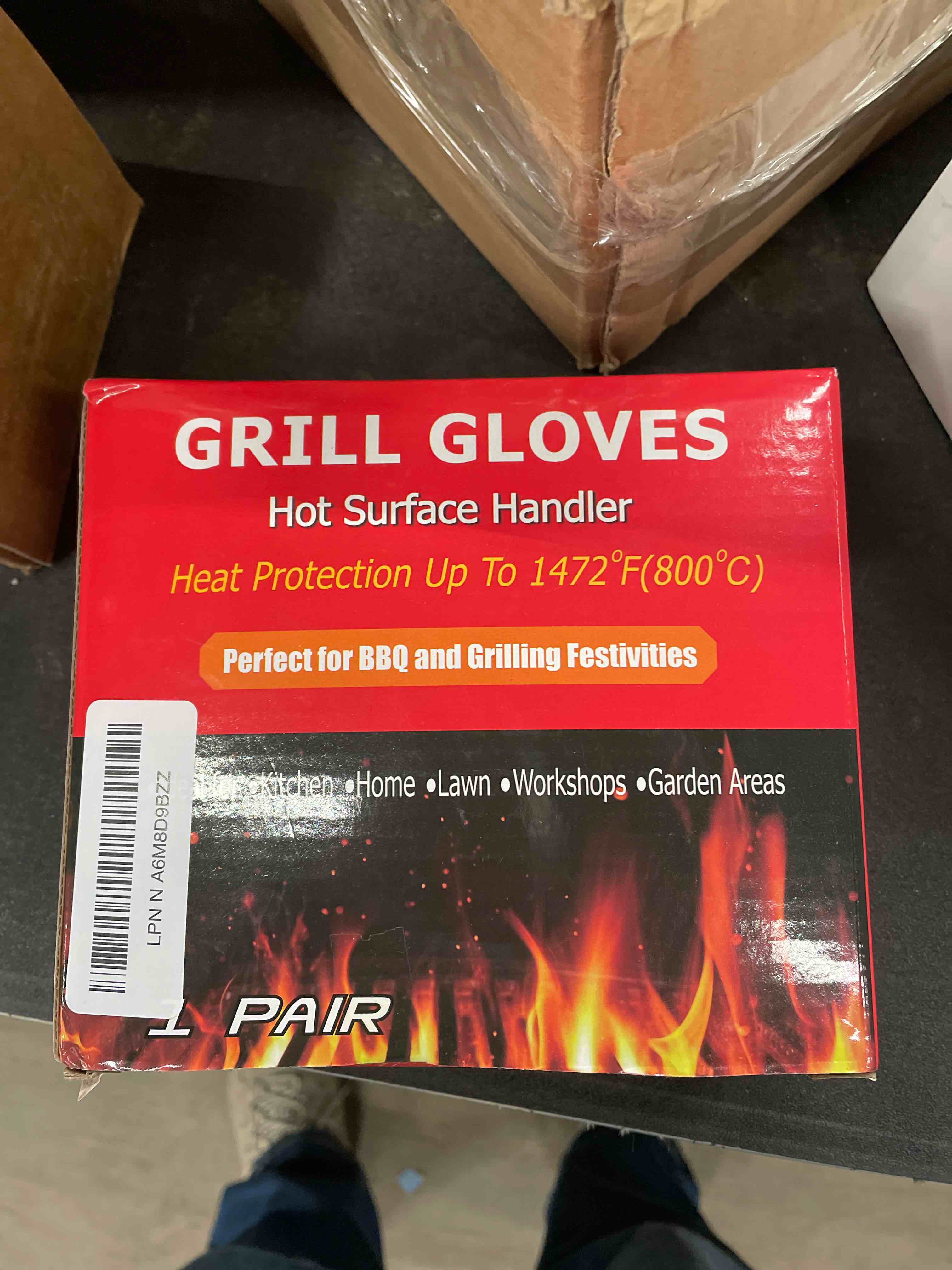 Condition photo showing Good Condition for QUWIN BBQ Gloves, Oven Gloves 1472? Extreme Heat Resistant, Grilling Gloves Silicone Non-Slip Oven Mitts, Kitchen Gloves for BBQ, Grilling, Cooking, Baking-1 Pair… (Grey, One Size Fits Most) One Size Fits Most Gray