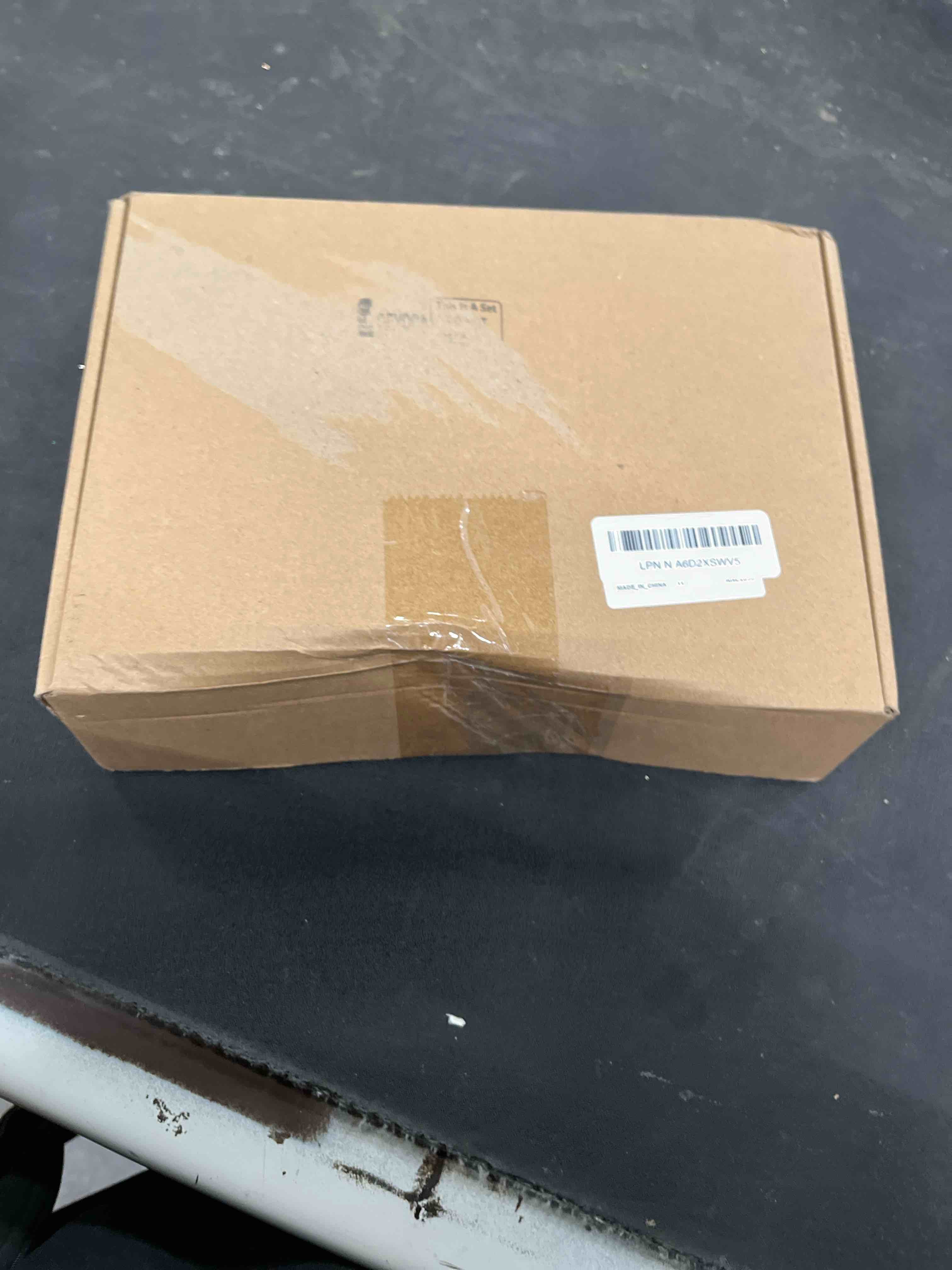 Condition photo showing Good Condition for Geyoga 24 Pcs Butterfly Gift Bags for Women 7x10x3.15 in Clear Butterfly Flower Goodie Bag with Hand