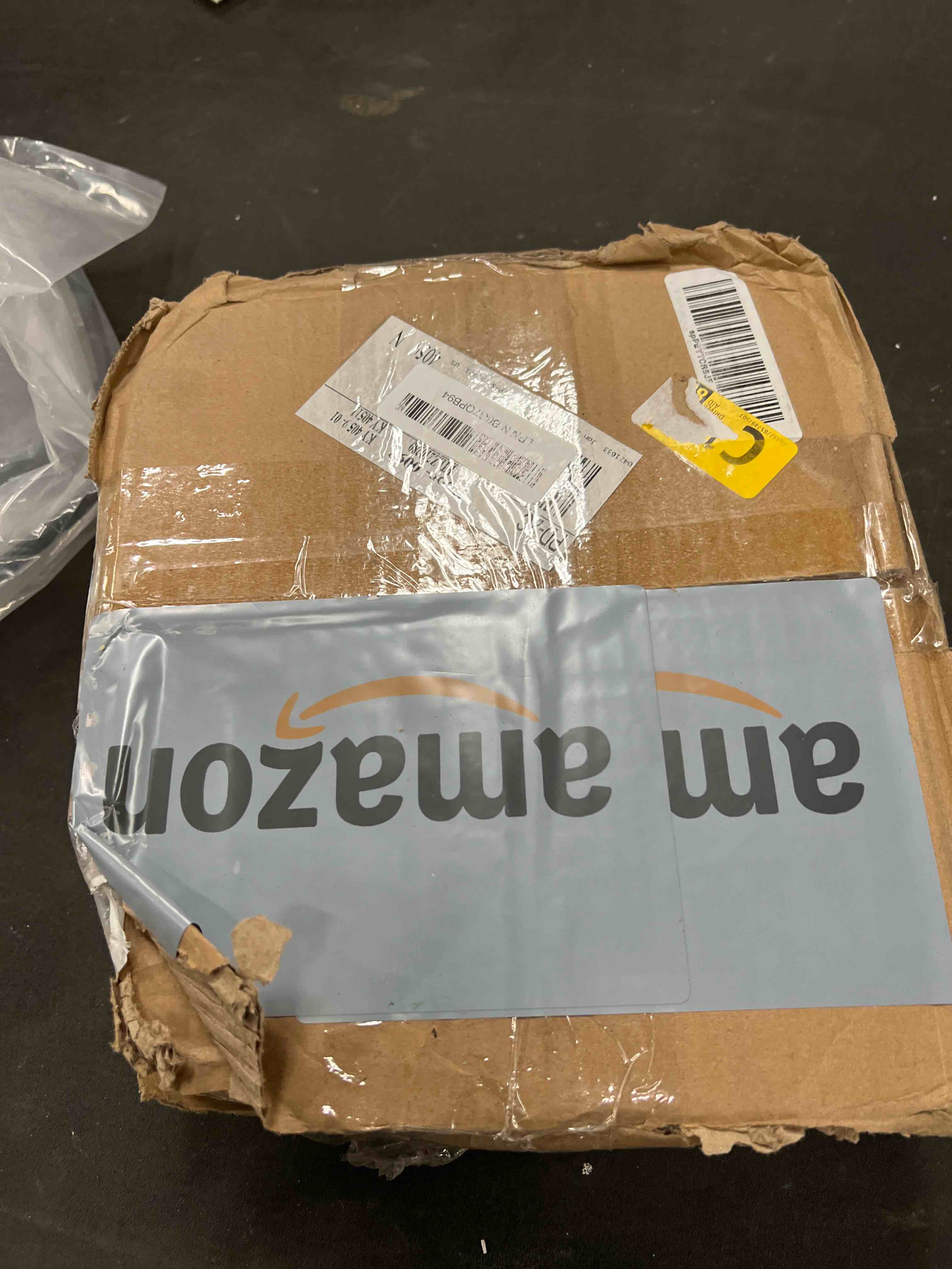 Condition photo showing Good Condition for Vinyl Wall Base Baseboard Molding Trim 4" Flexible Self Adhesive Rubber Wall Base Moulding Trim Peel and Stick Design, 4 Inch x 60 Feet, Gray 4in x 60ft Gray